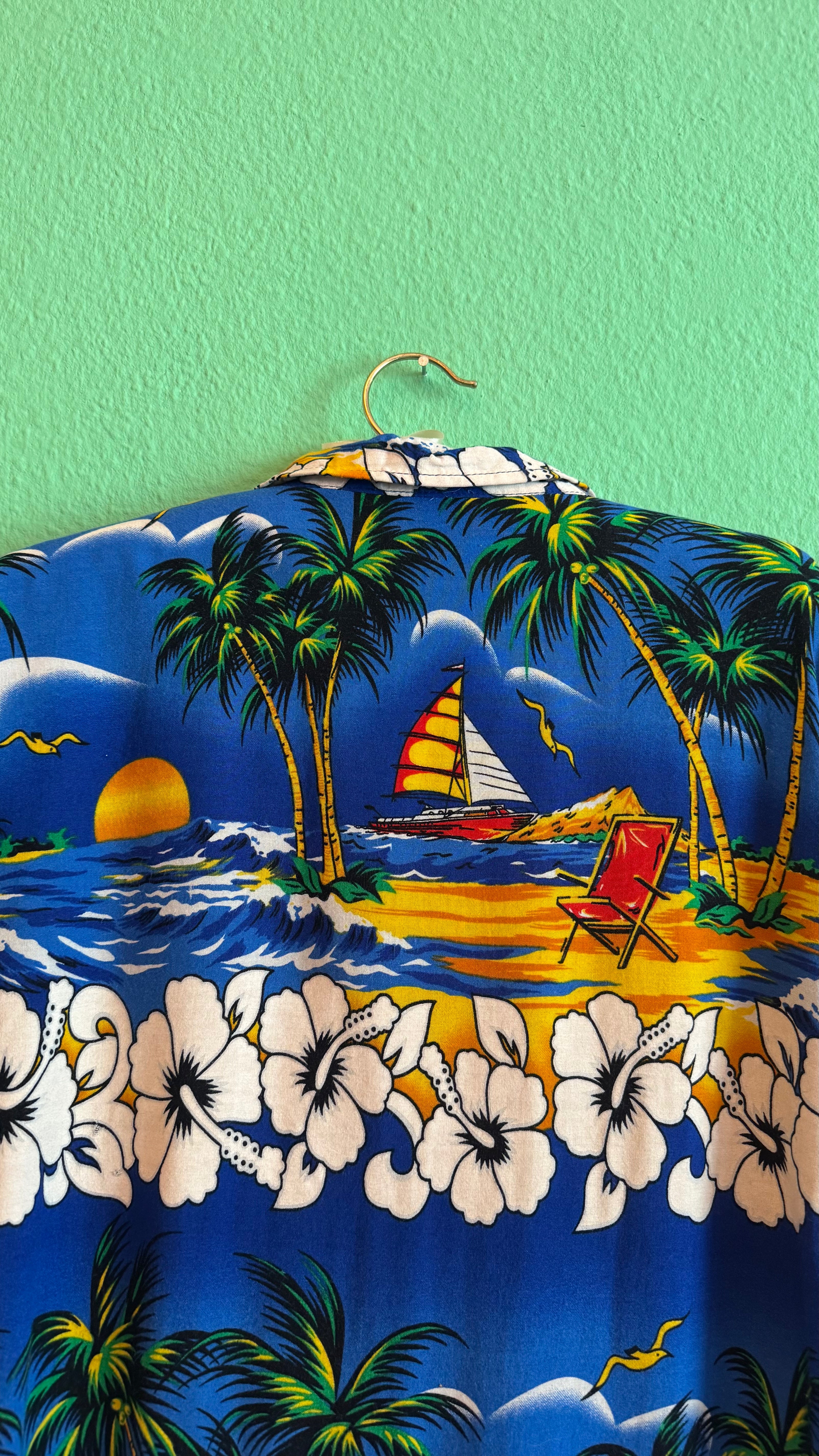 Vintage 1990s Blue Hawaiian Beach Print Shirt