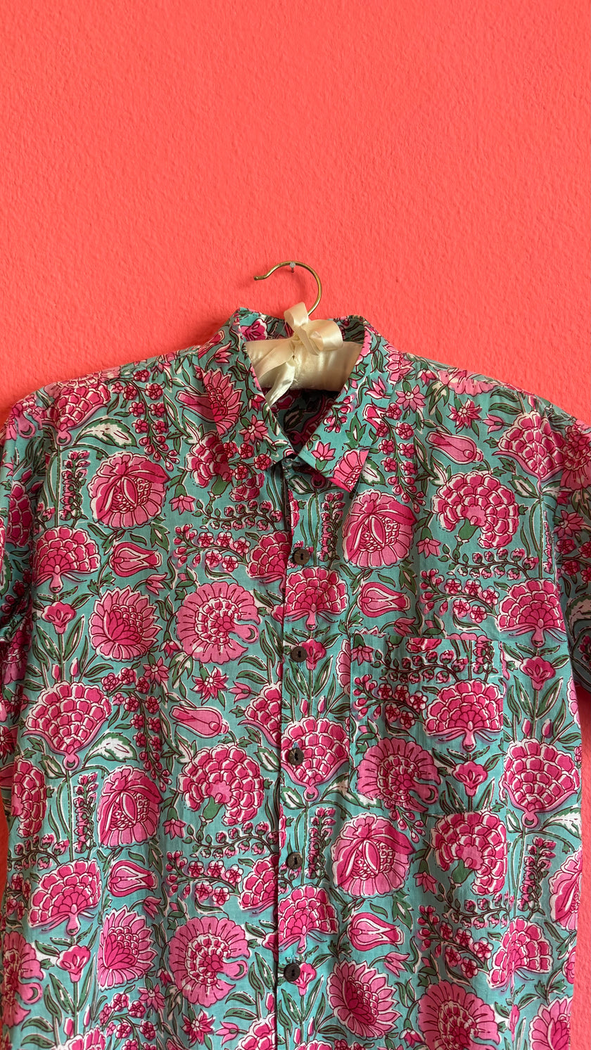 Vintage 1970s-Style Turquoise Pink Floral Short-Sleeve Shirt