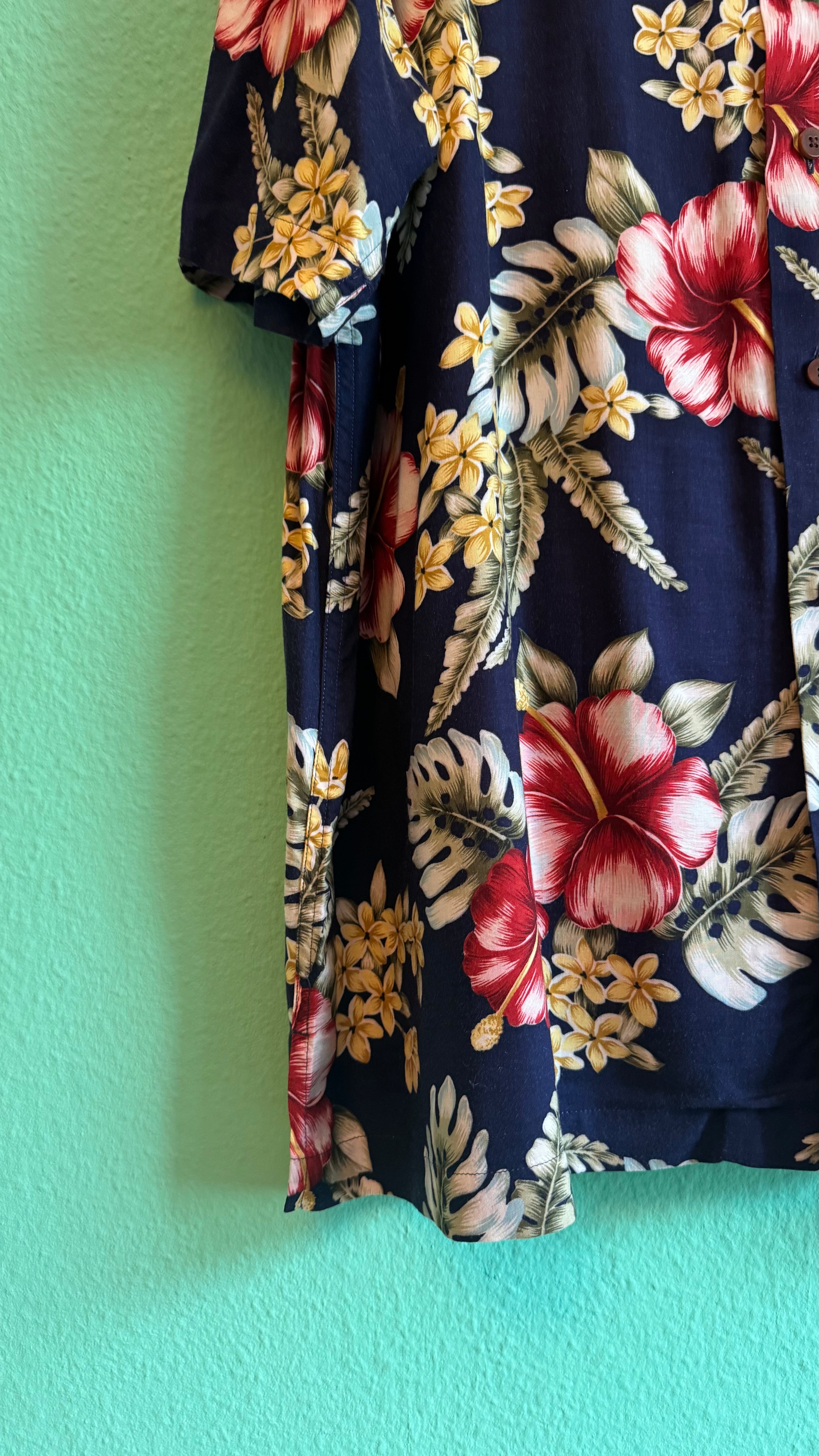 Vintage 1990s Lands’ End Navy Hibiscus Hawaiian Shirt