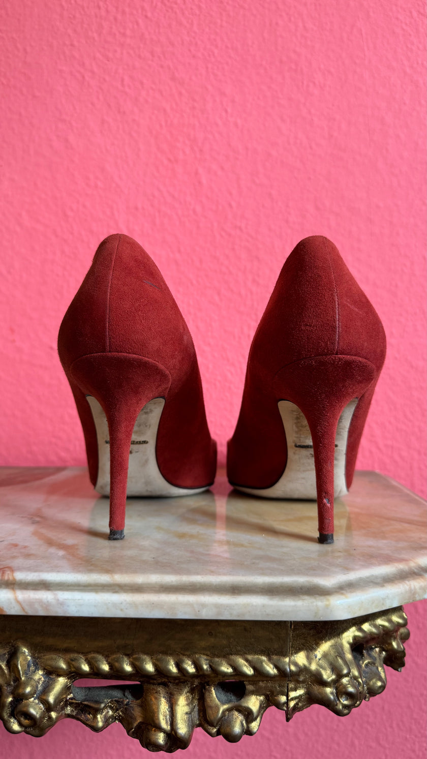 Vintage 2000s Dolce & Gabbana Burgundy Suede Crystal Pumps
