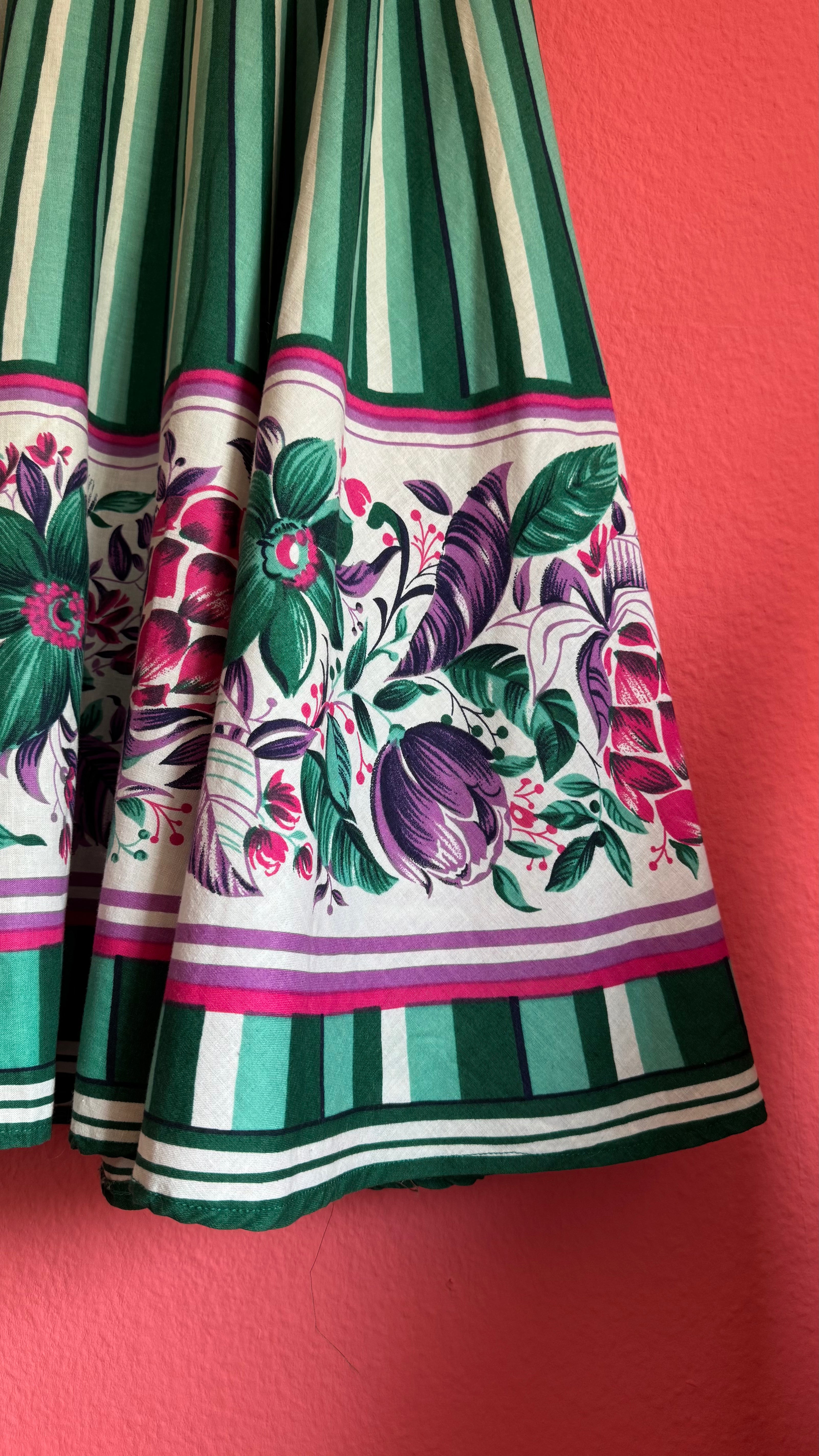 Vintage 1950s-Style Green Striped Floral Border Skirt