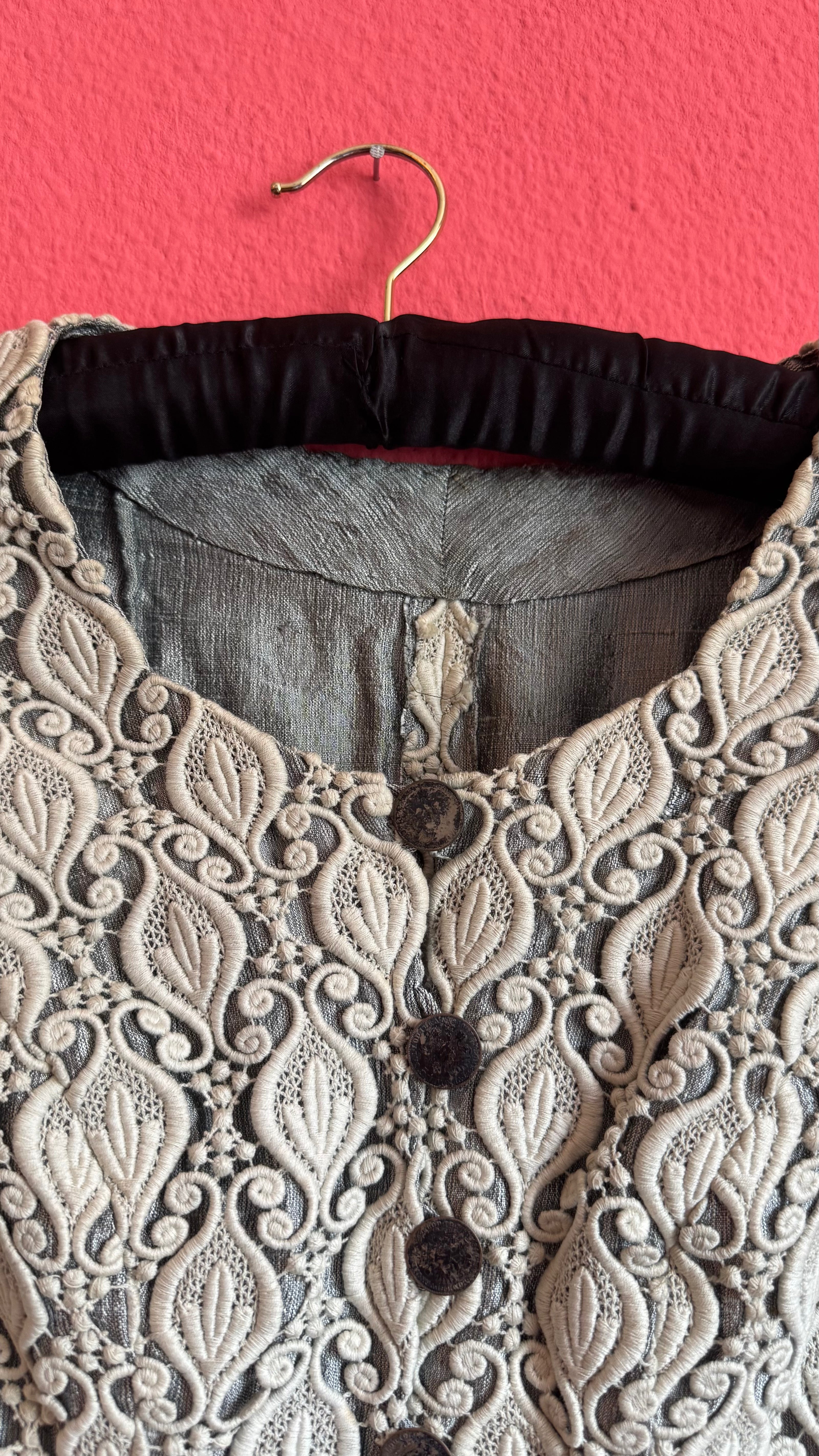Vintage 1960s Ivory Soutache Lace Cropped Jacket