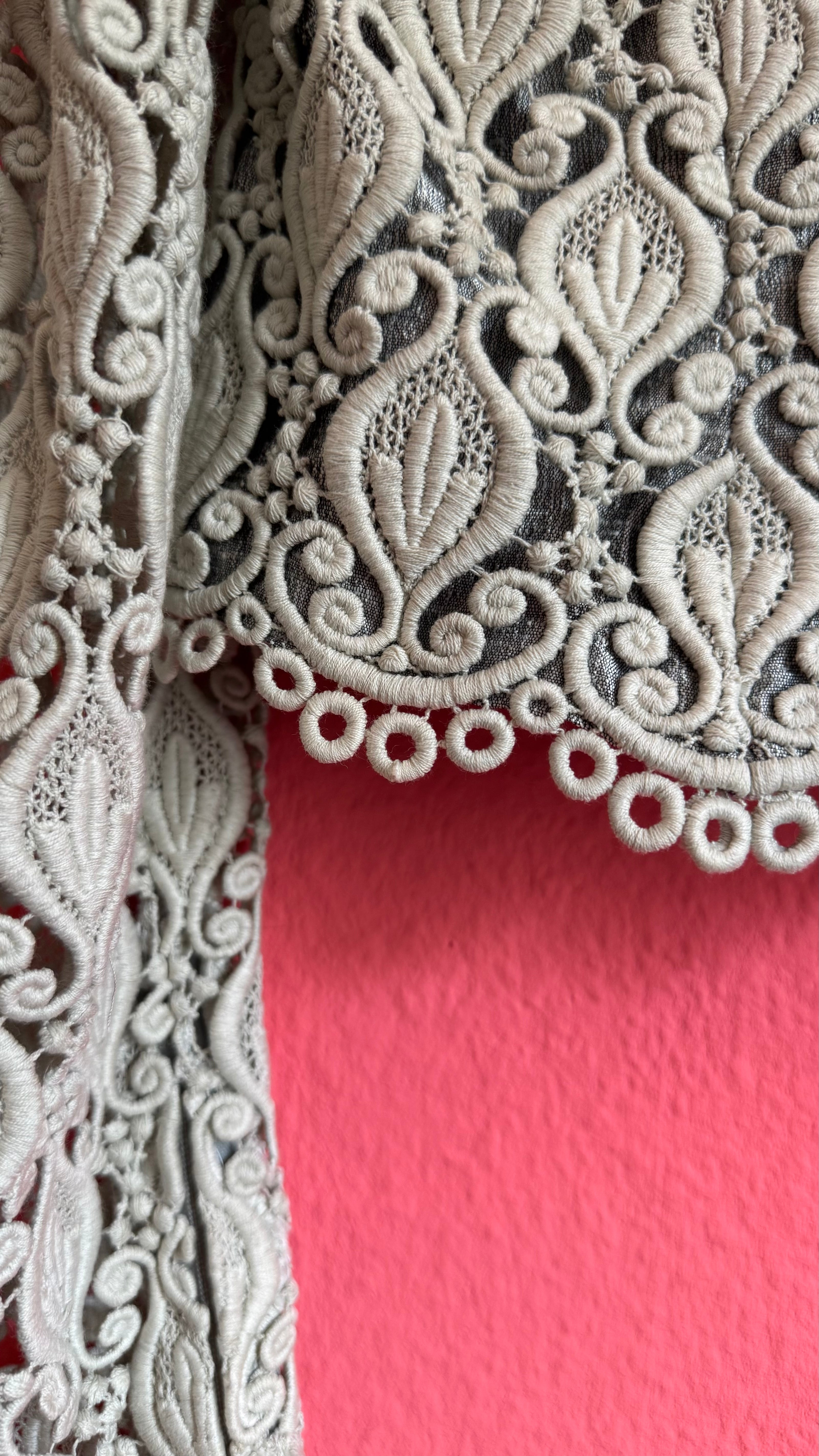 Vintage 1960s Ivory Soutache Lace Cropped Jacket