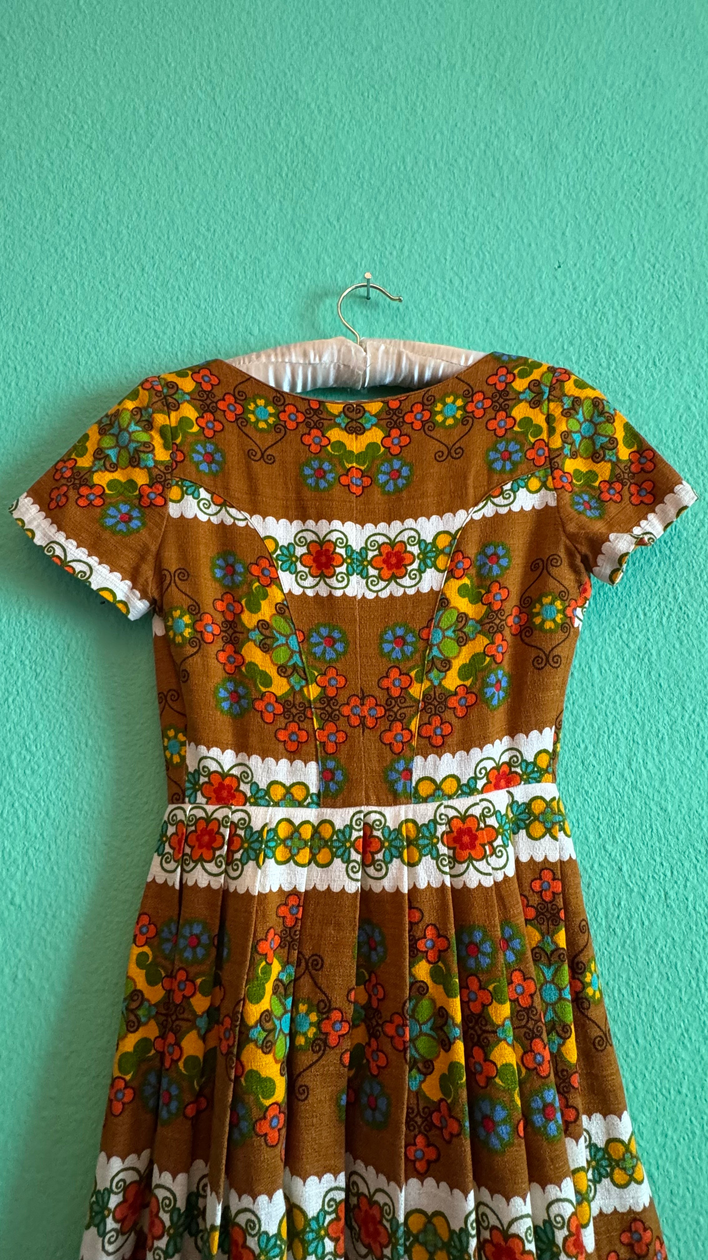 Vintage 1960s Brown Floral Tracht Midi Dress