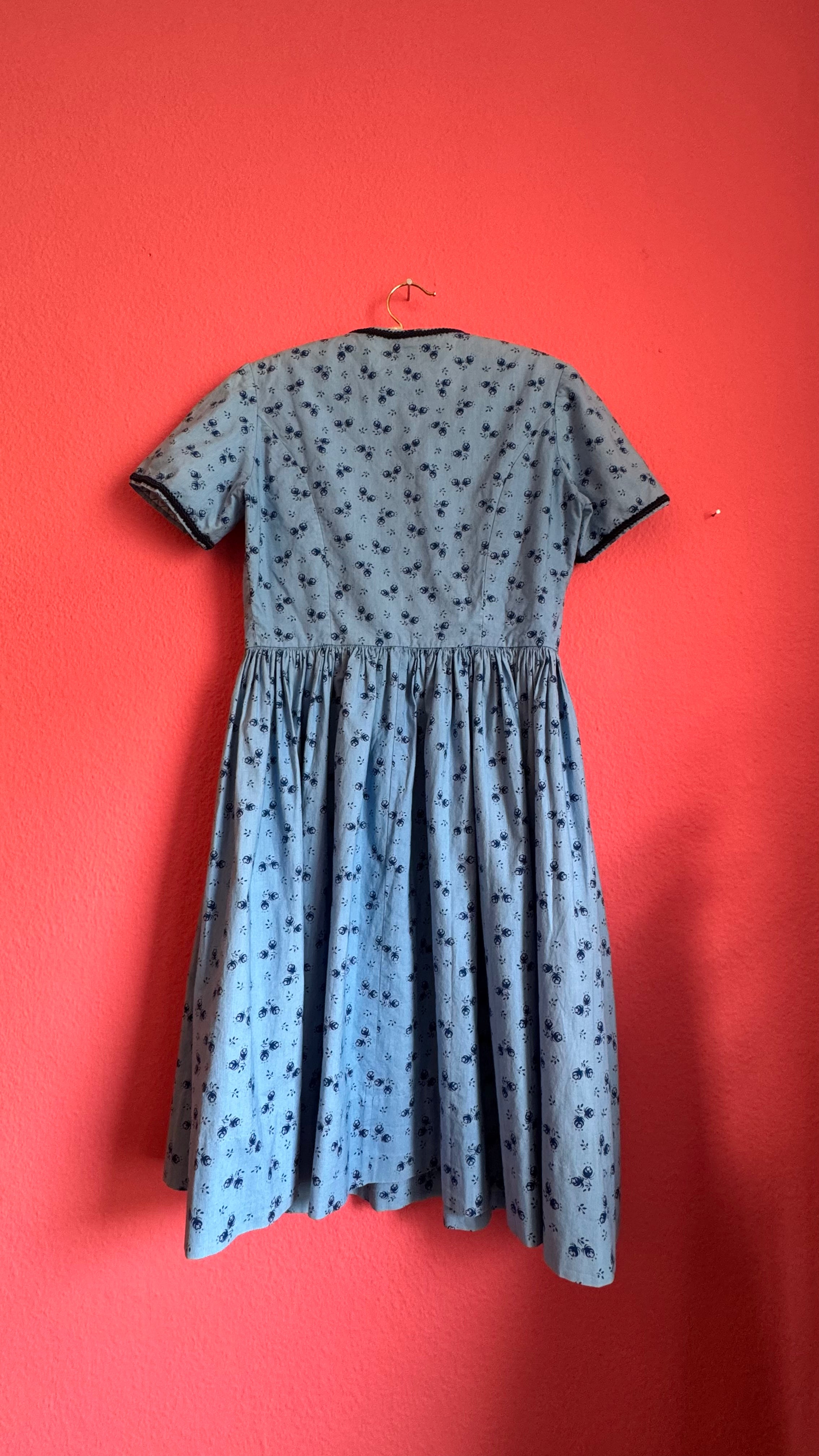 Vintage 1970s Blue Floral Tracht Midi Dress