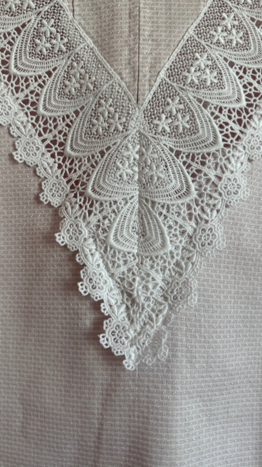 Vintage 1980s Ivory Lace High-Neck Tracht Blouse