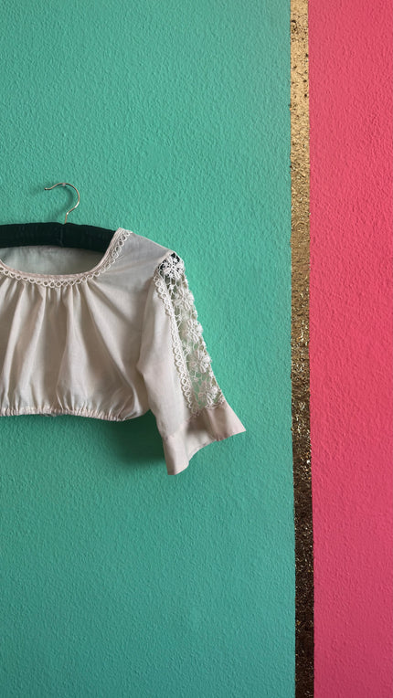 Vintage 1980s Ivory Lace Dirndl Blouse
