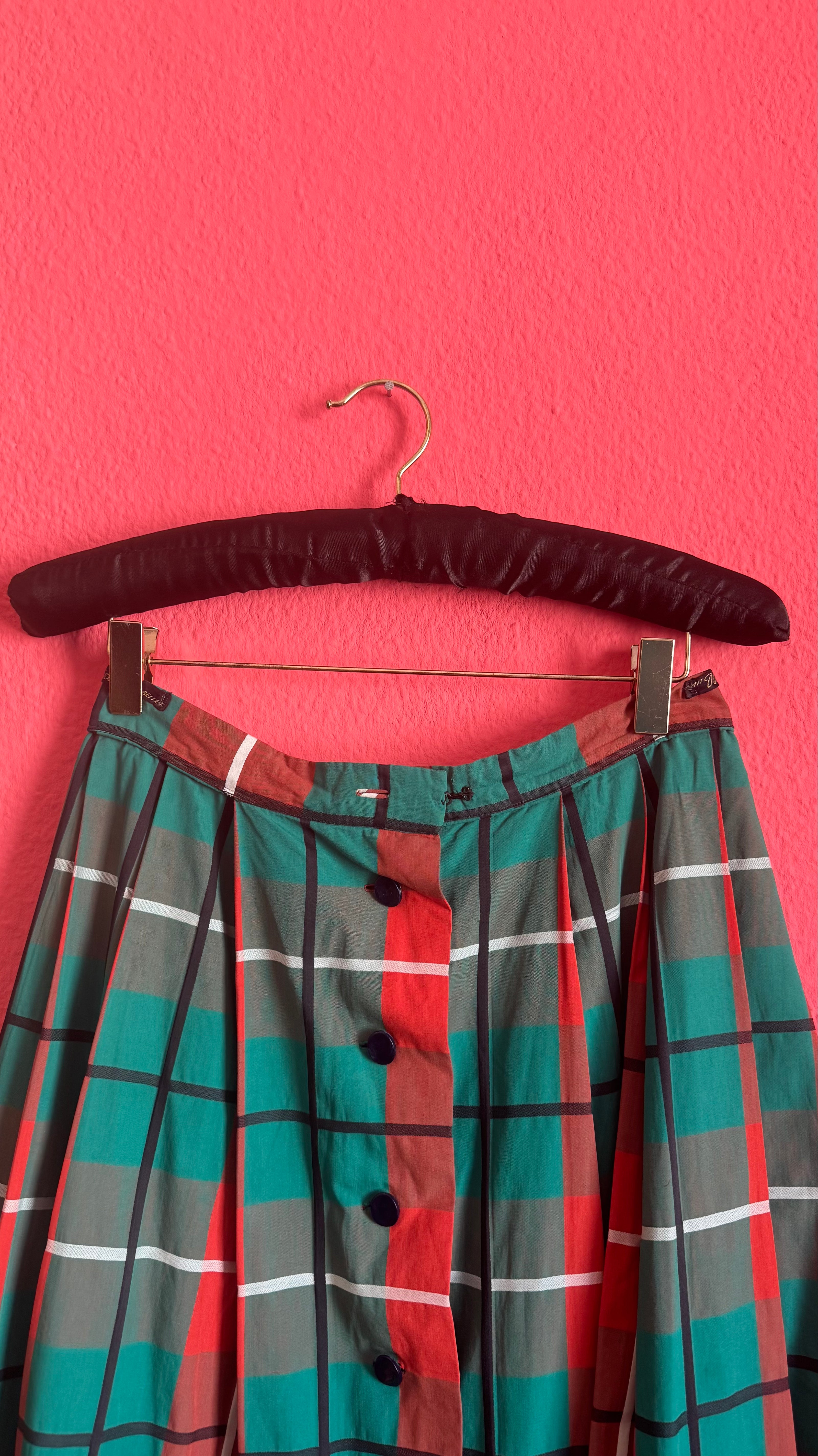 Vintage 1950s-Style Green and Red Plaid Pleated Skirt