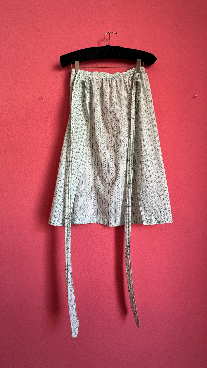 Vintage 1970s Ivory and Green Floral Stripe Tracht Apron