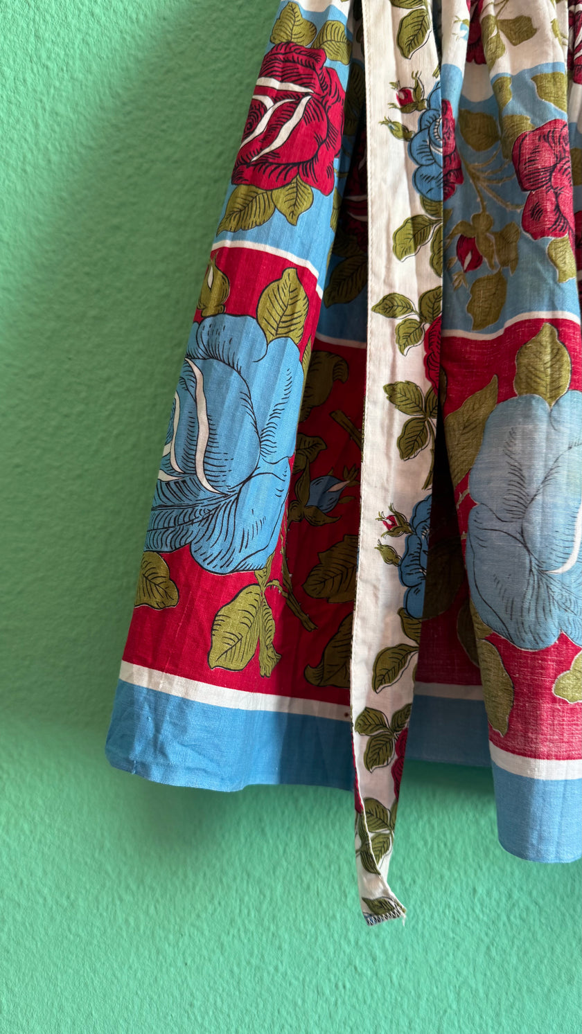 Vintage 1950s Rose Print Cotton Apron in Red and Blue