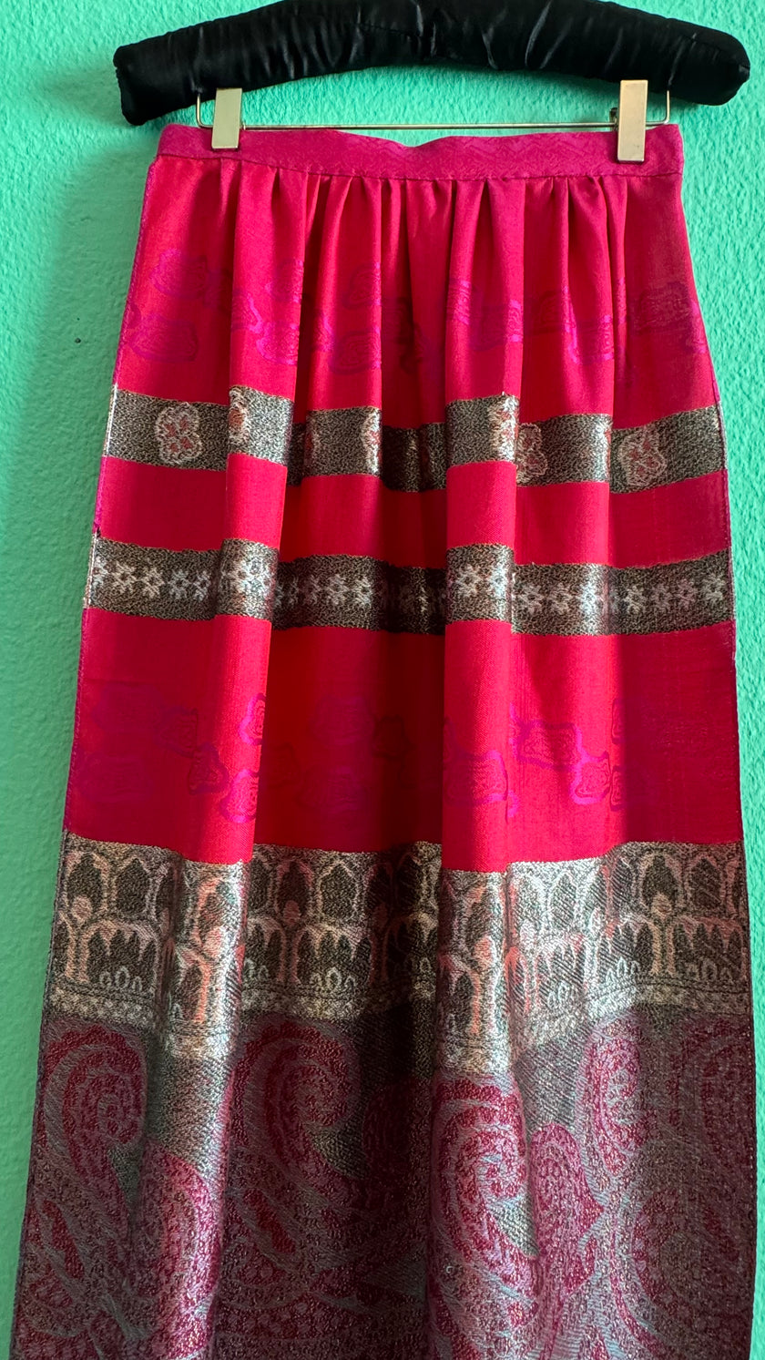 Vintage 1980s Fuchsia Jacquard Tracht Apron With Paisley Border