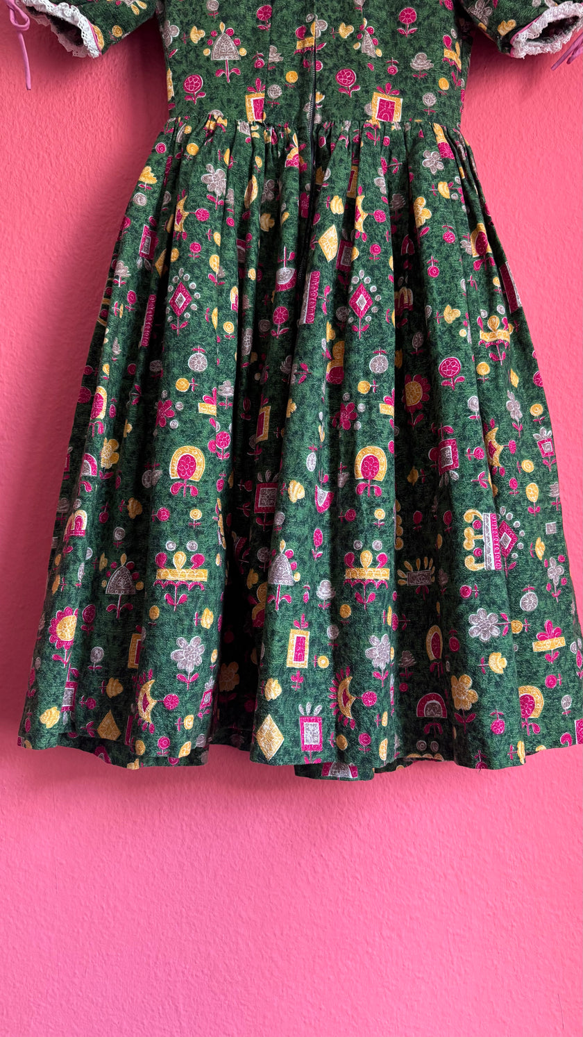 Vintage 1970s Green Folk Print Puff Sleeve Dress