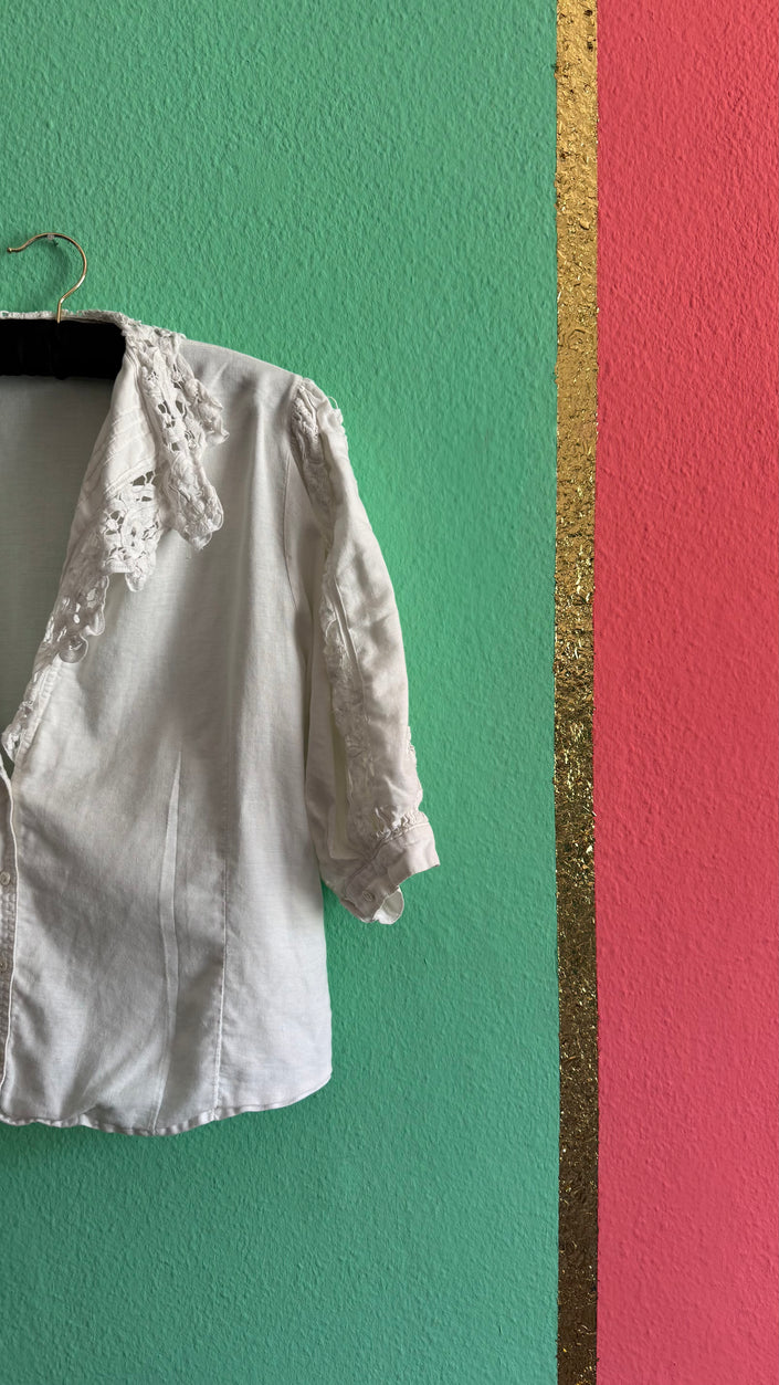 Vintage 1980s White Linen Blouse With Lace Collar