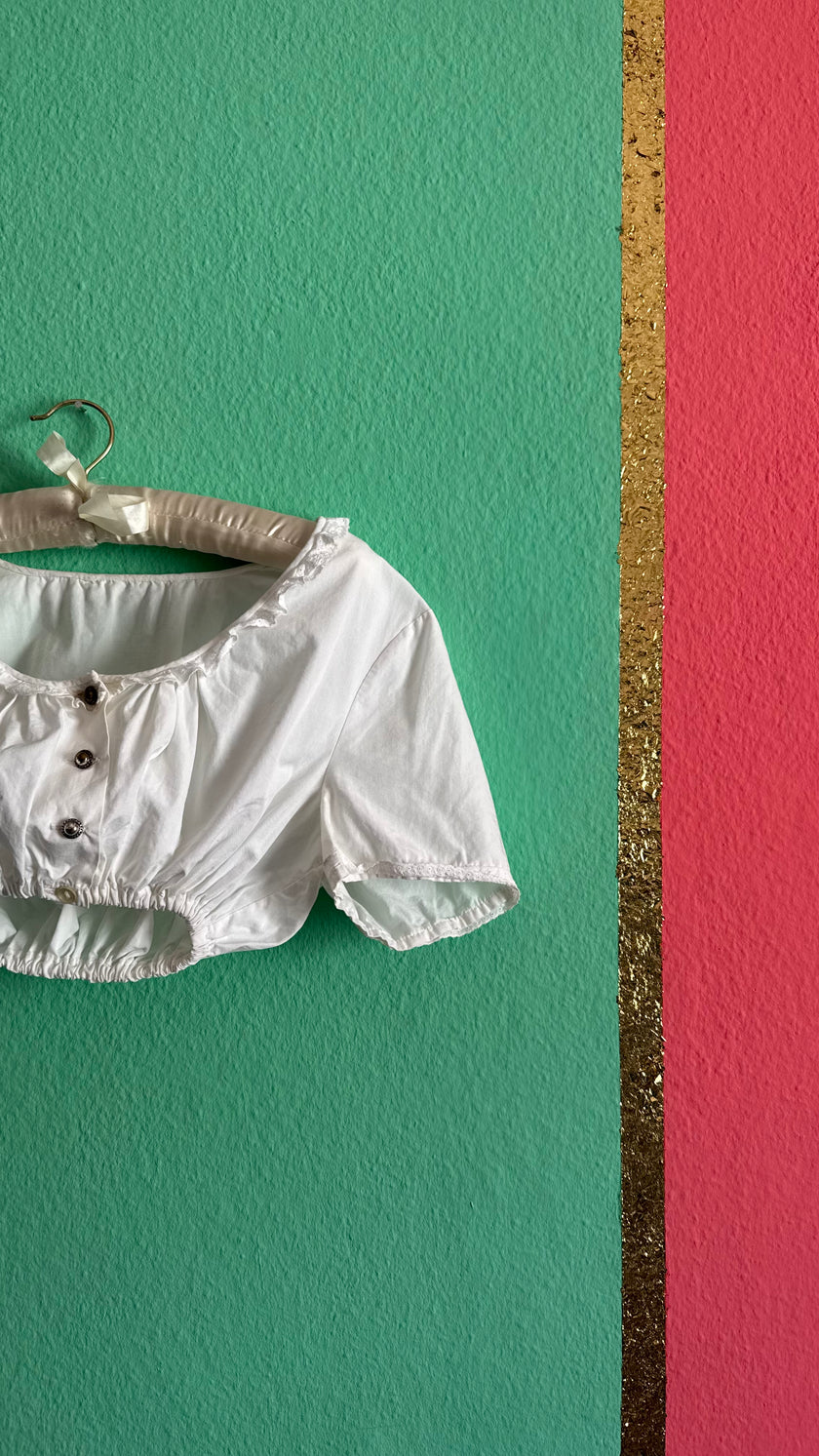 Vintage 1970s White Cotton Dirndl Blouse With Lace Trim