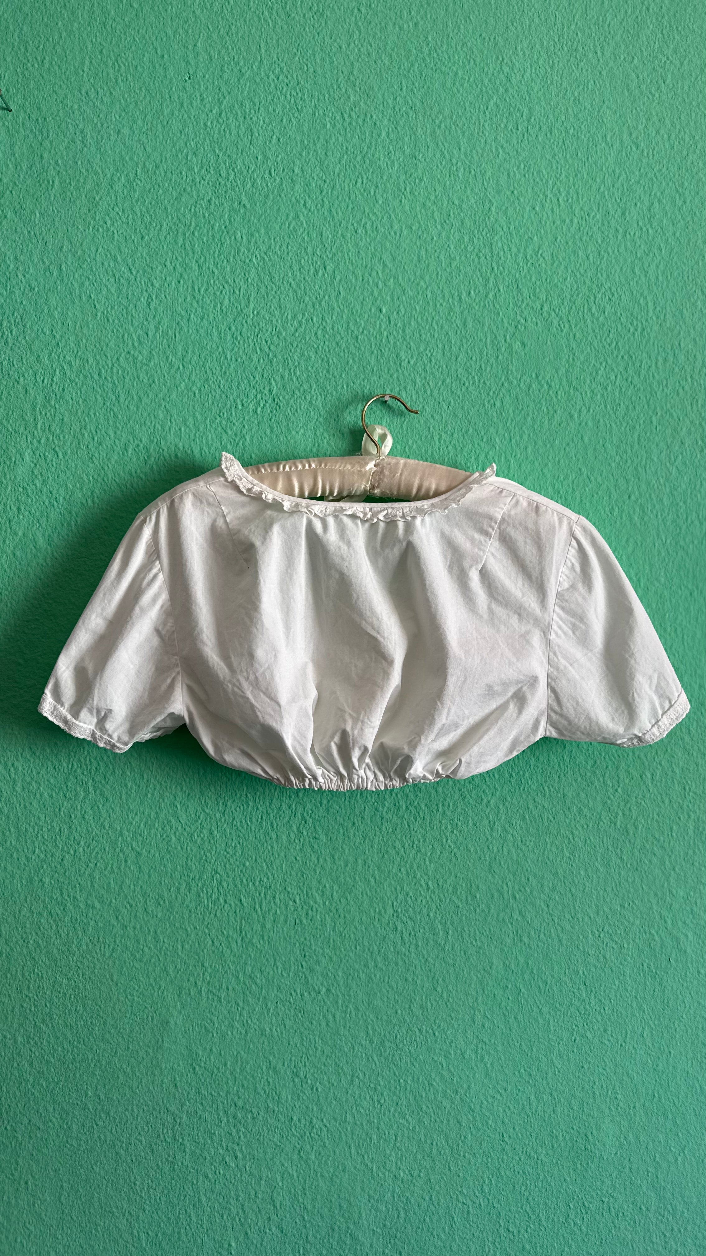 Vintage 1970s White Cotton Dirndl Blouse With Lace Trim