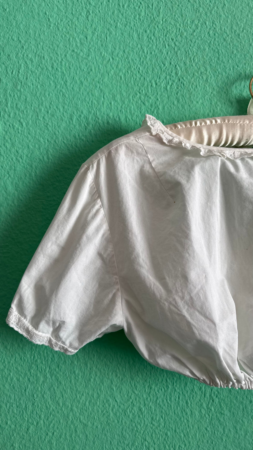 Vintage 1970s White Cotton Dirndl Blouse With Lace Trim