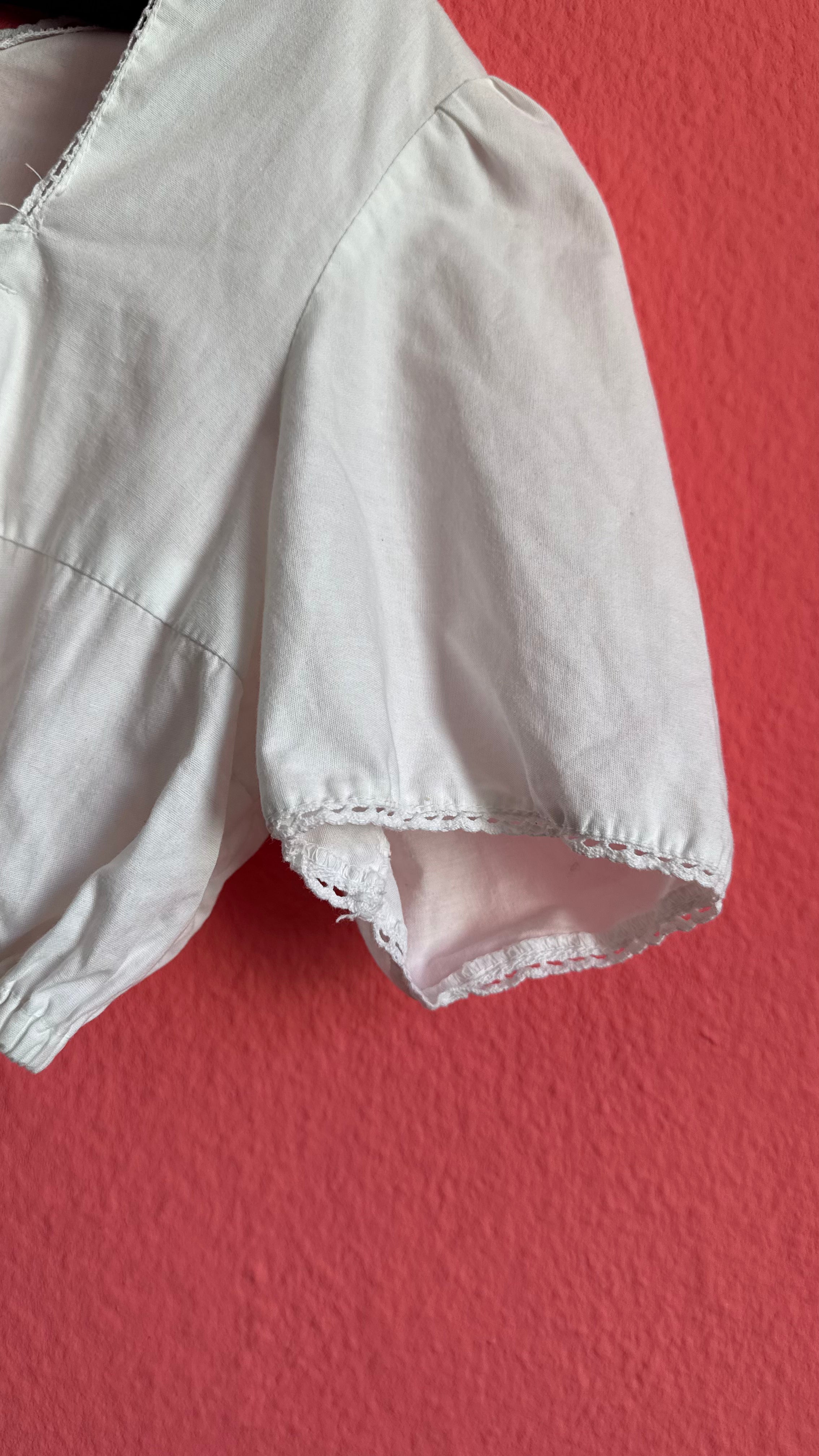 Vintage 1970s White Cropped Dirndl Blouse With Puff Sleeves