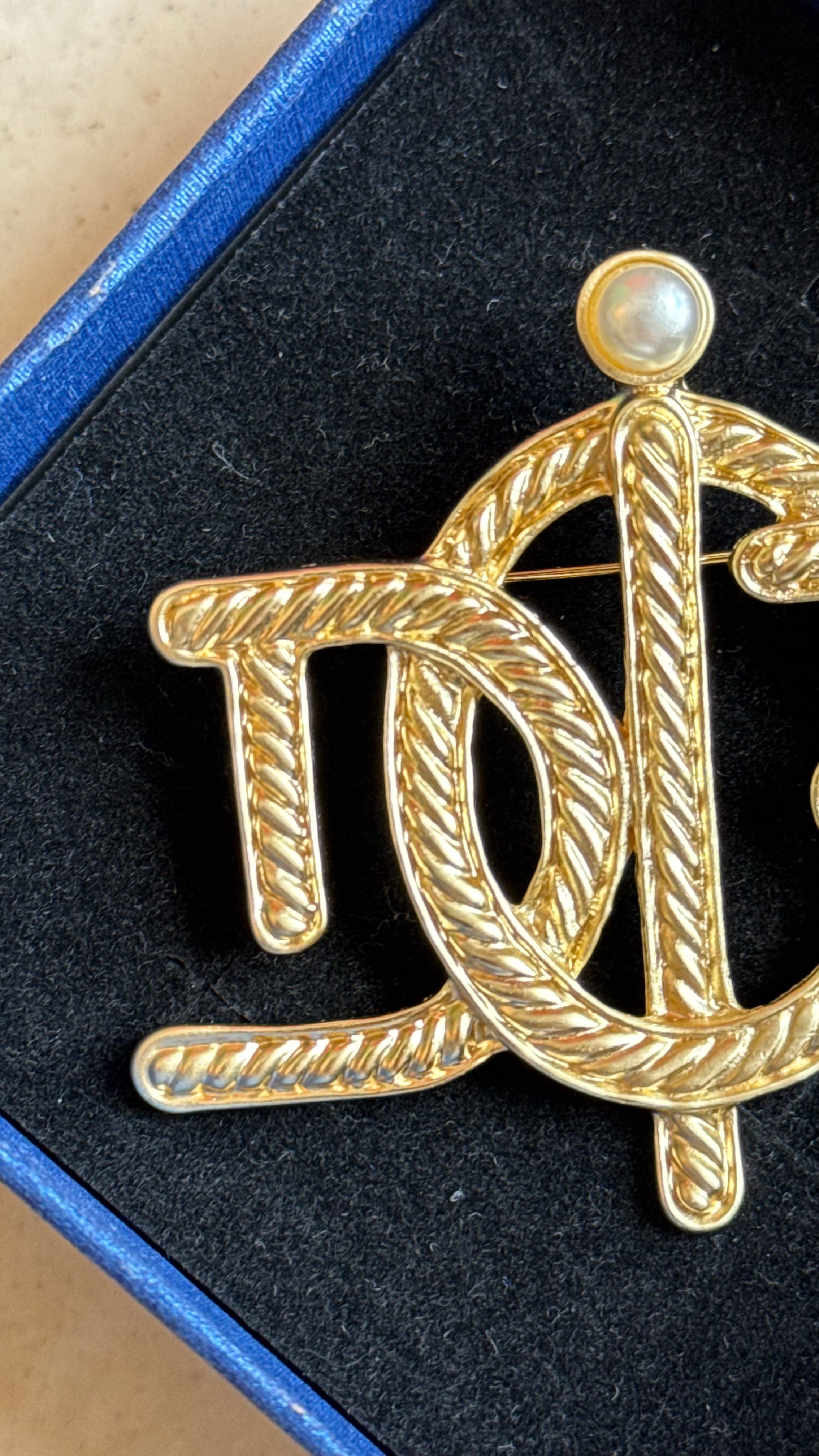 Vintage 1980s Christian Dior Gold-Tone Logo Brooch With Pearl Detail