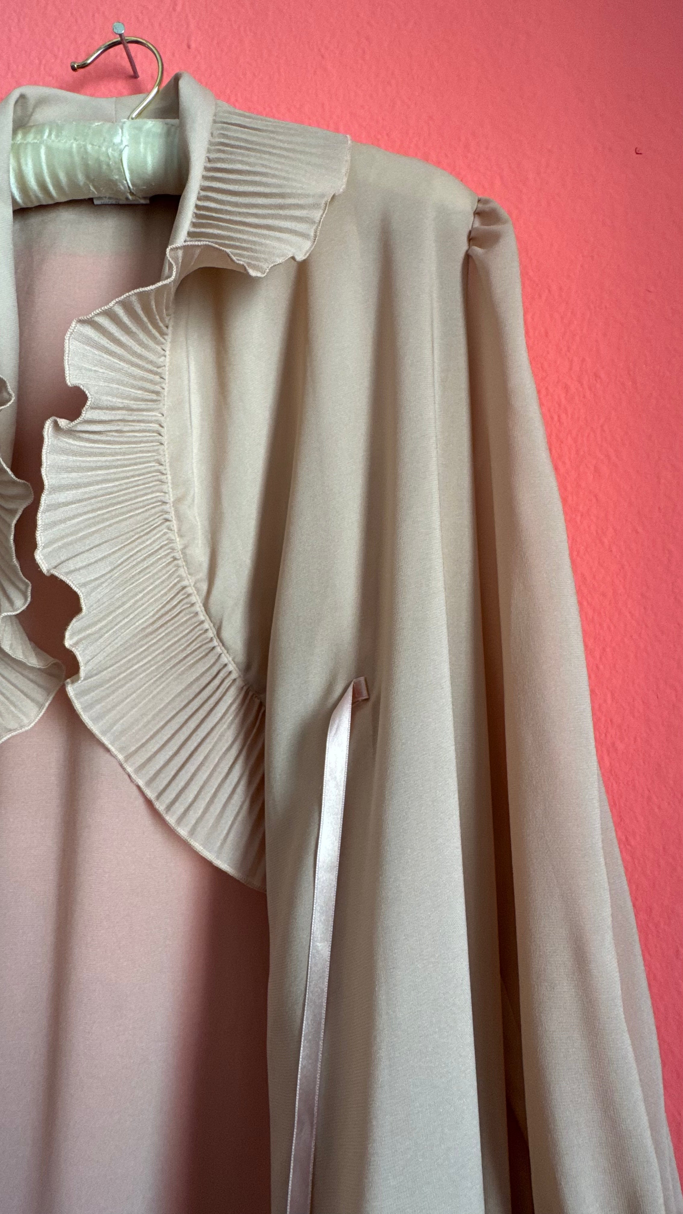 Vintage 1980s Beige Pleated Ruffle Maxi Robe By Fünfsteinberg