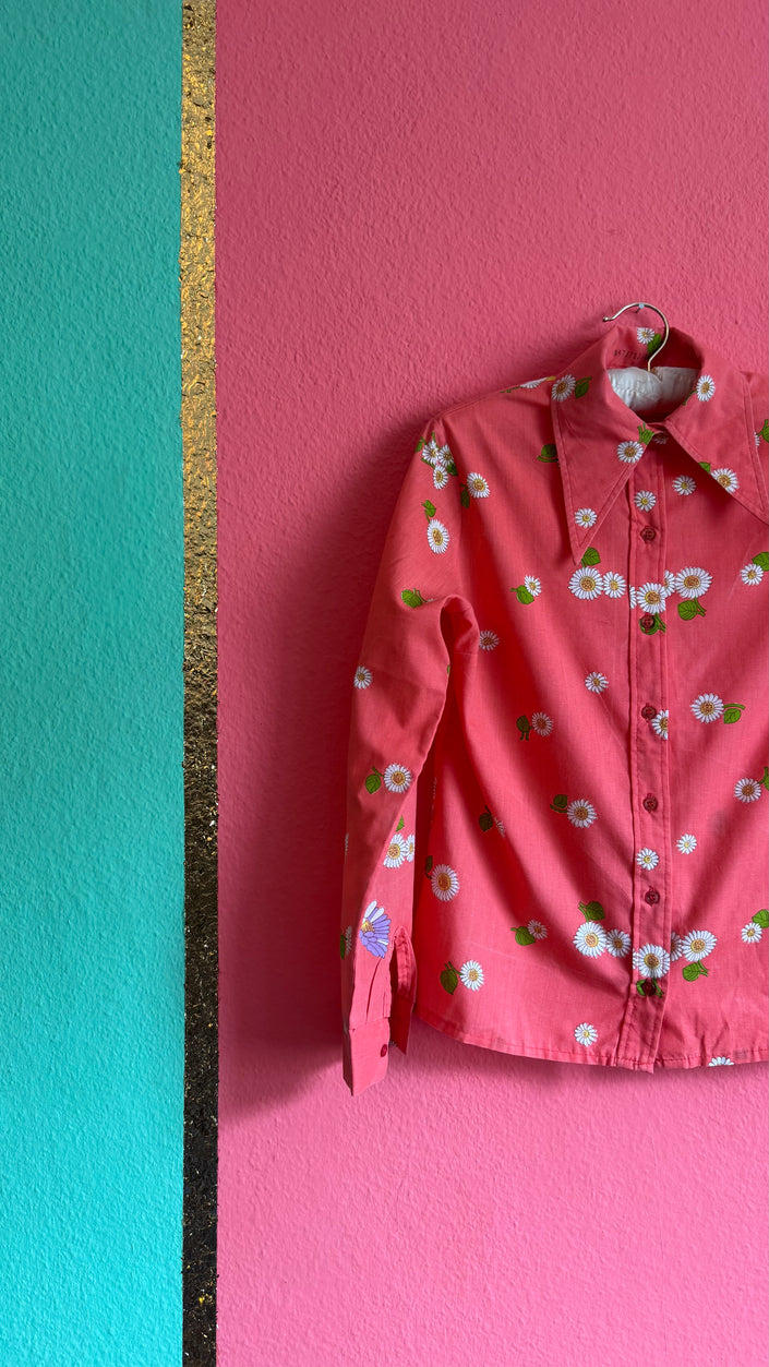 Vintage 1970s Coral Daisy Print Polyester Blouse