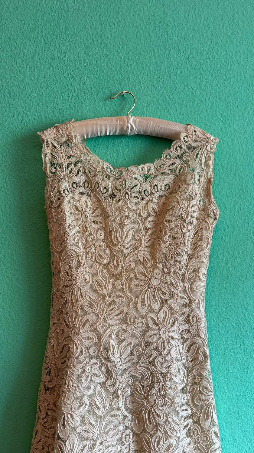 Vintage 1960s Ivory Lace Shift Dress