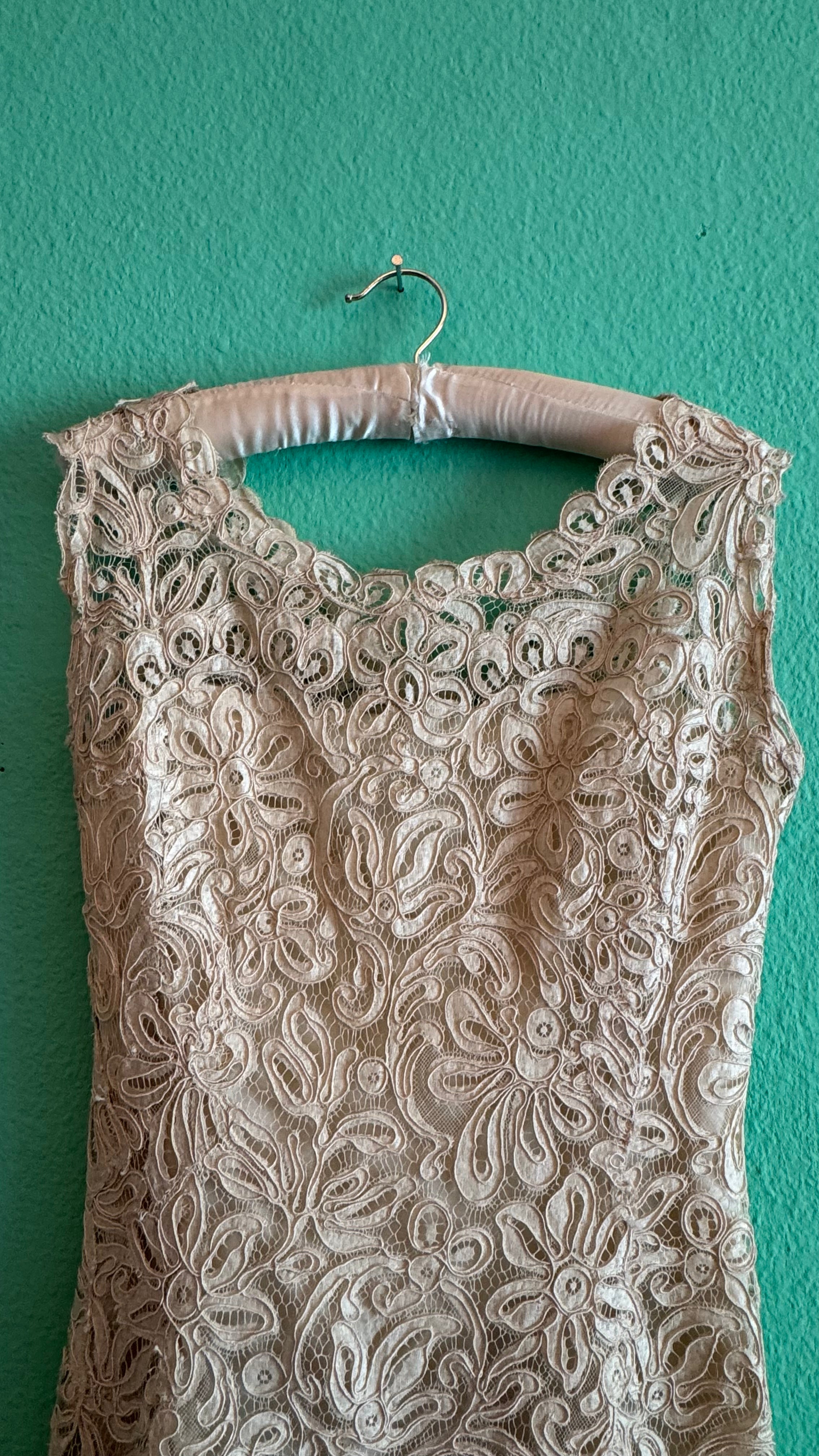 Vintage 1960s Ivory Lace Shift Dress