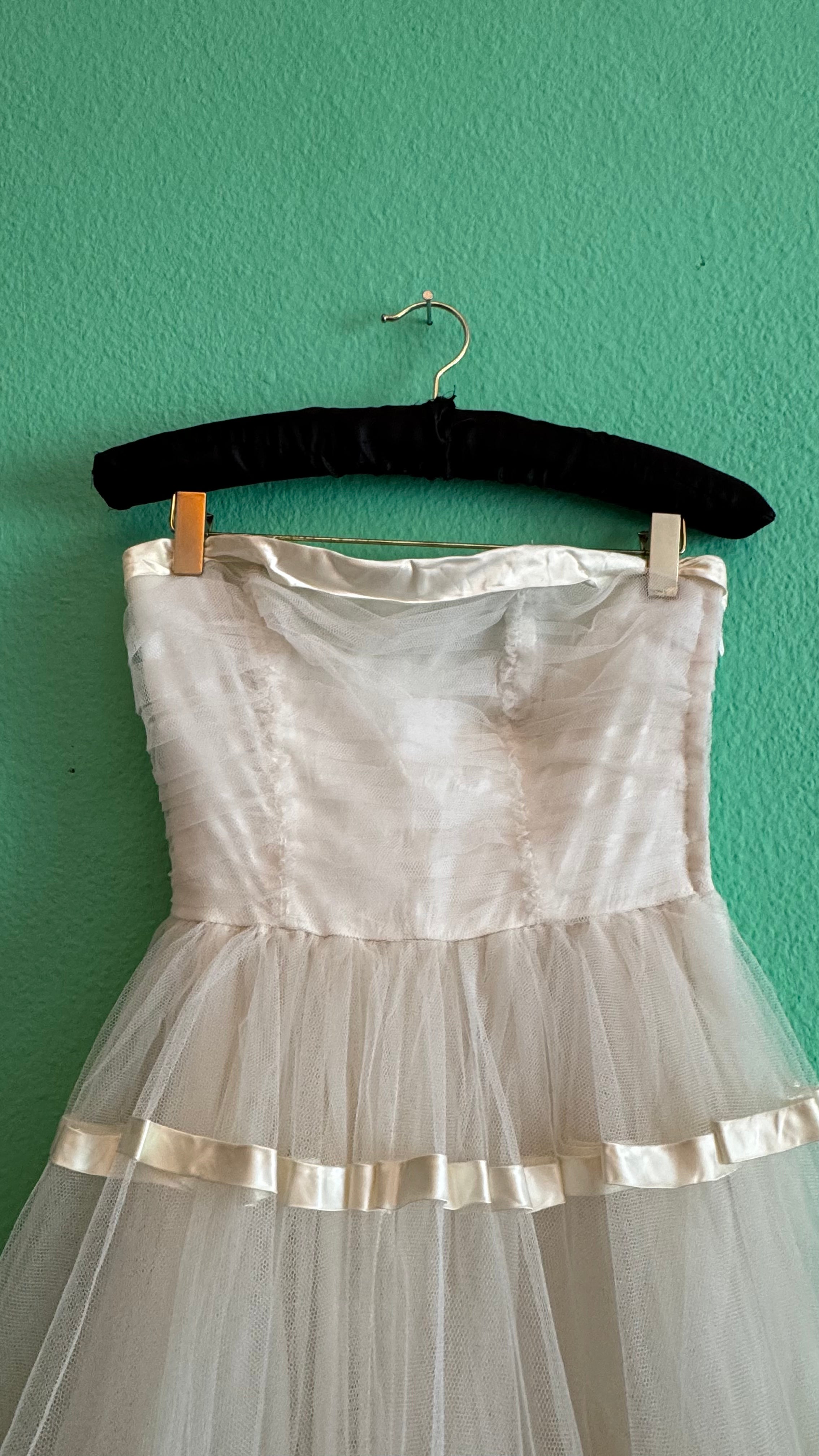 Vintage 1950s Ivory Tulle Bridal Dress