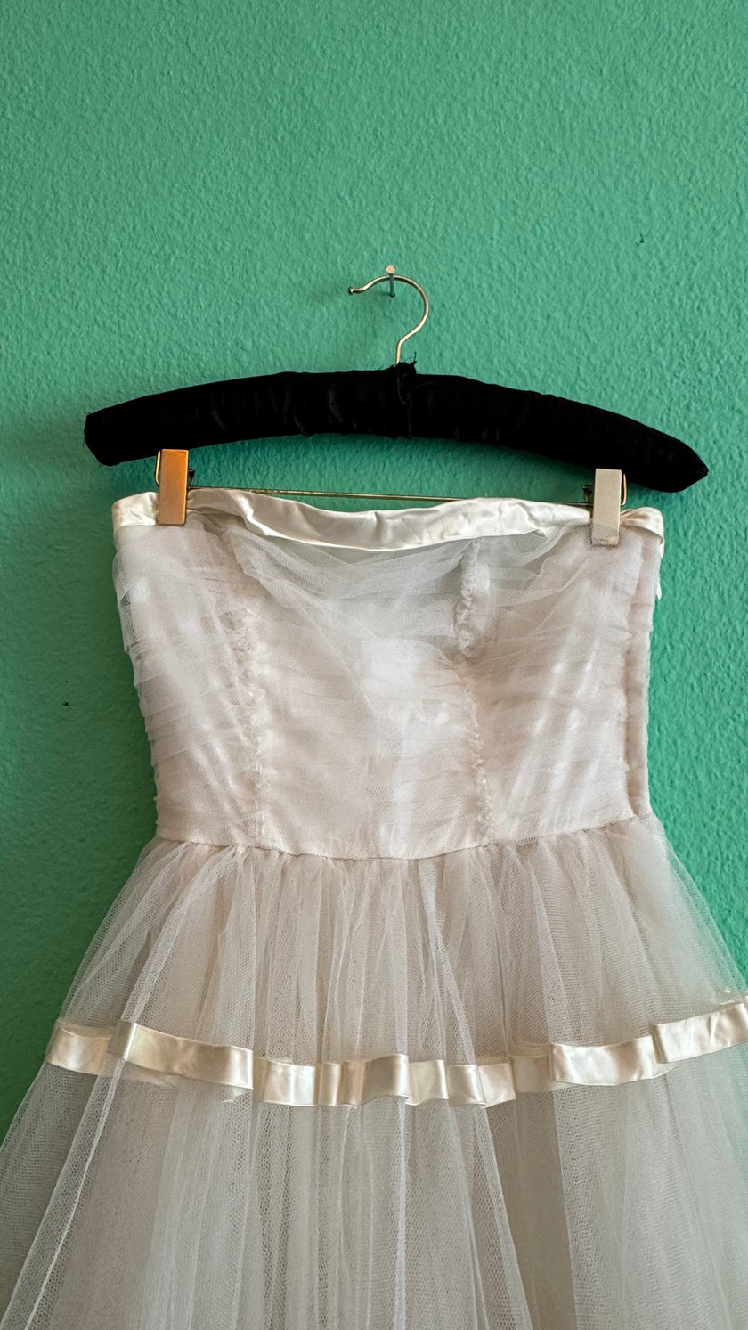 Vintage 1950s Ivory Tulle Bridal Dress