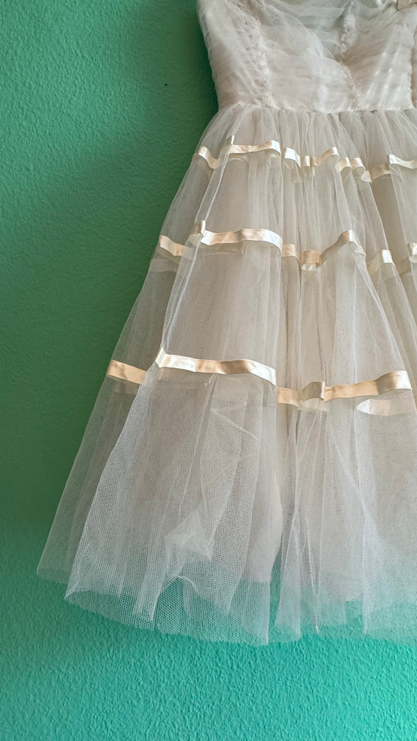 Vintage 1950s Ivory Tulle Bridal Dress