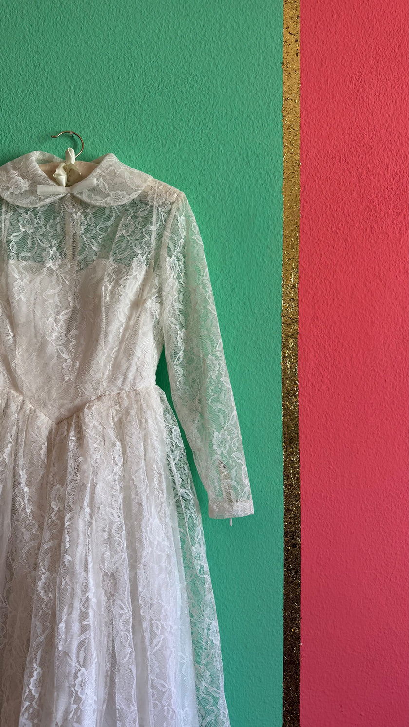 Vintage 1950s White Lace Bridal Dress With Peter Pan Collar