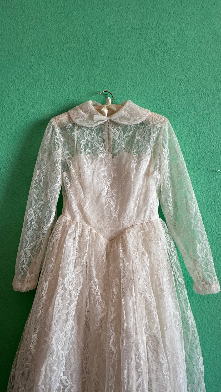 Vintage 1950s White Lace Bridal Dress With Peter Pan Collar