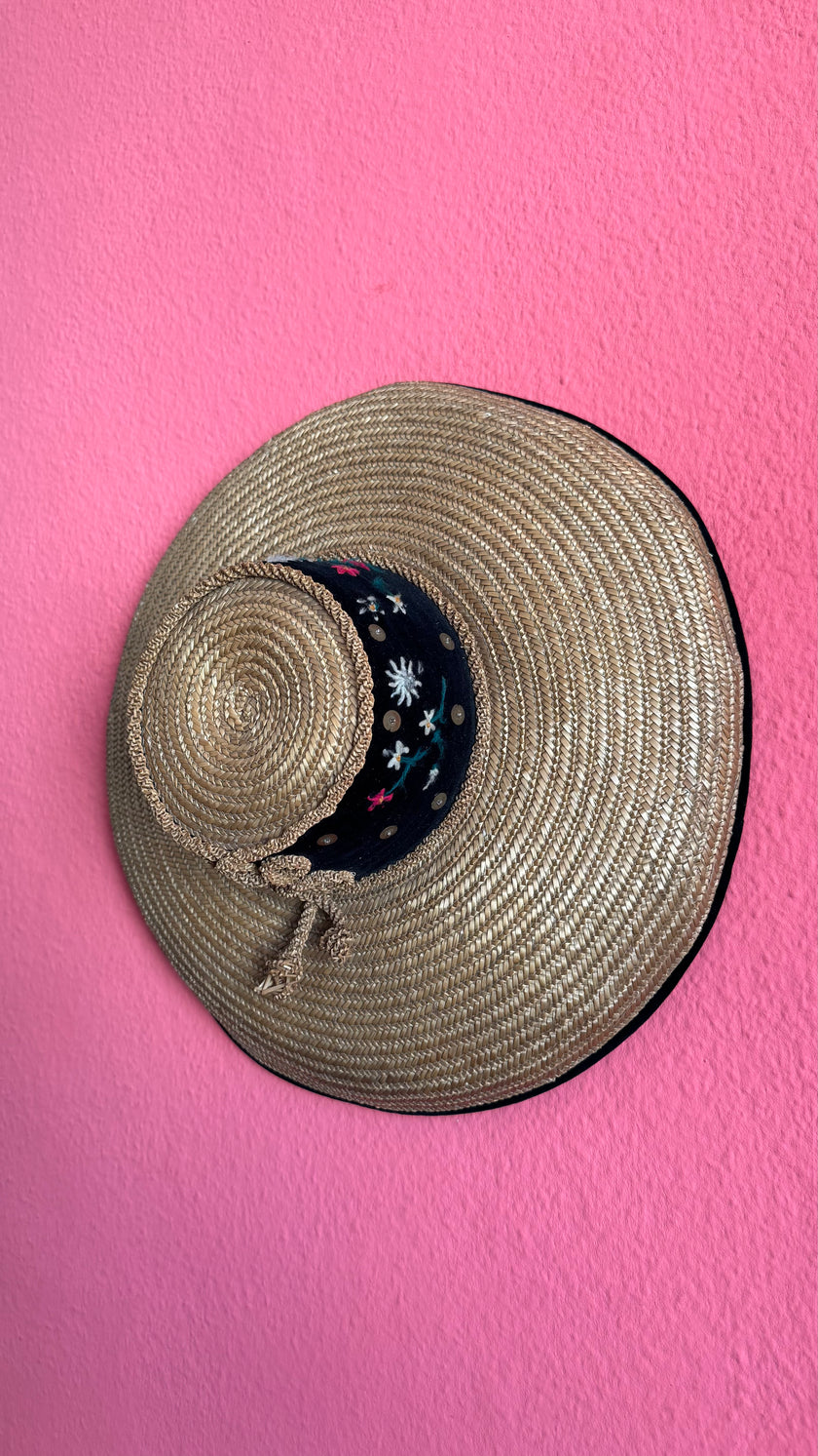 Vintage 1940s Natural Straw Wide Brim Hat With Embroidered Crown
