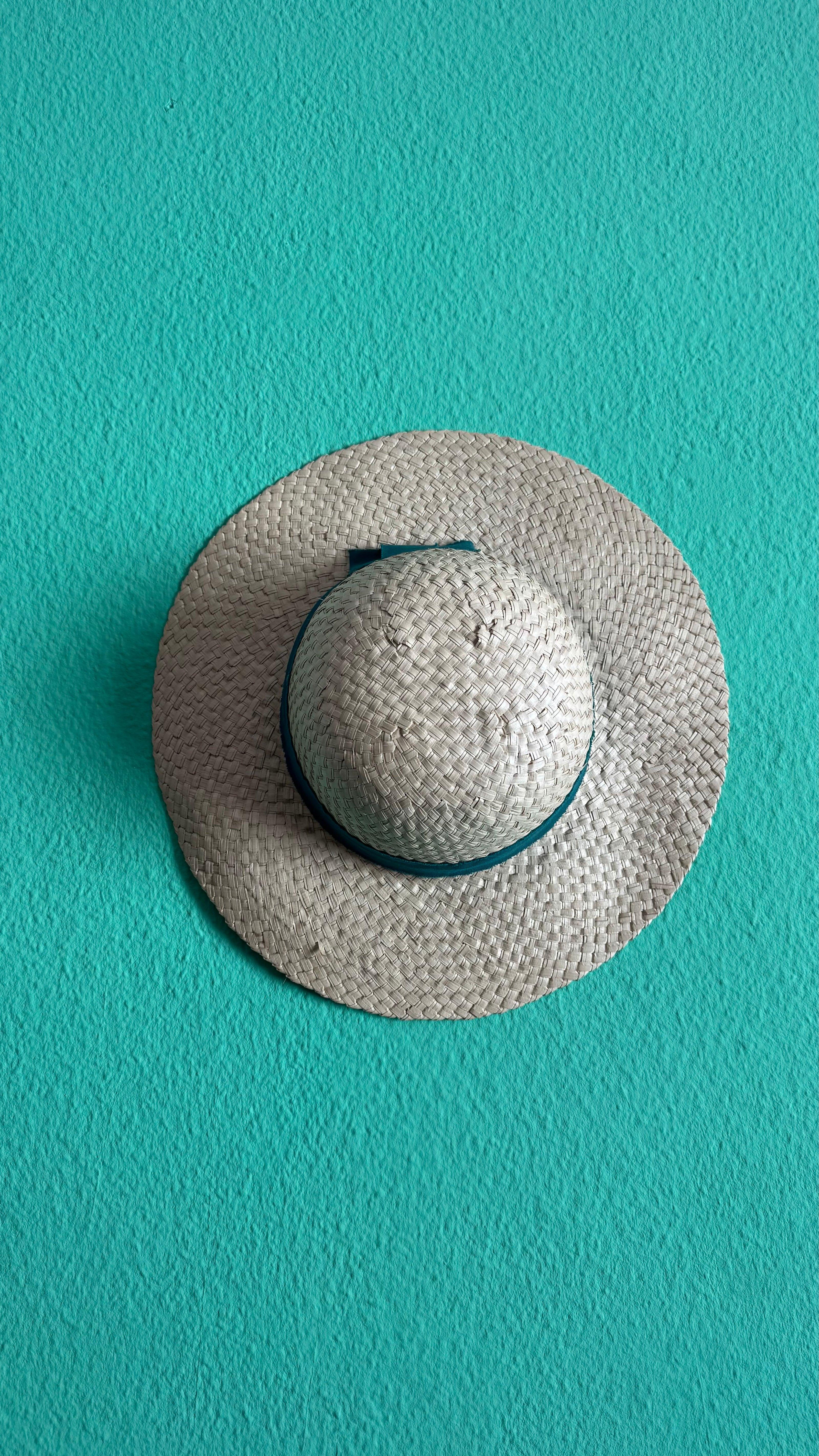 Vintage Estimated 1980s Natural Straw Wide-Brim Hat With Black Ribbon