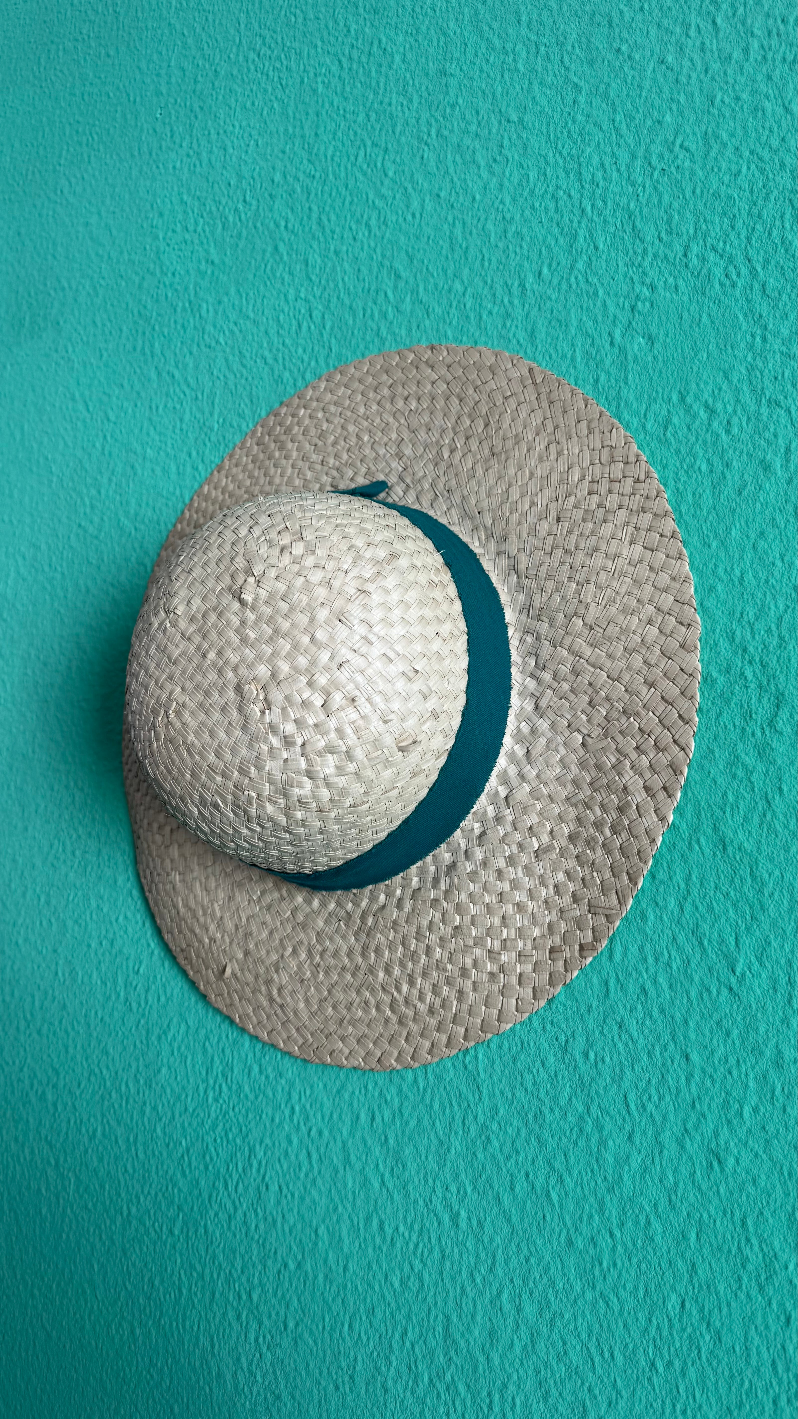 Vintage Estimated 1980s Natural Straw Wide-Brim Hat With Black Ribbon