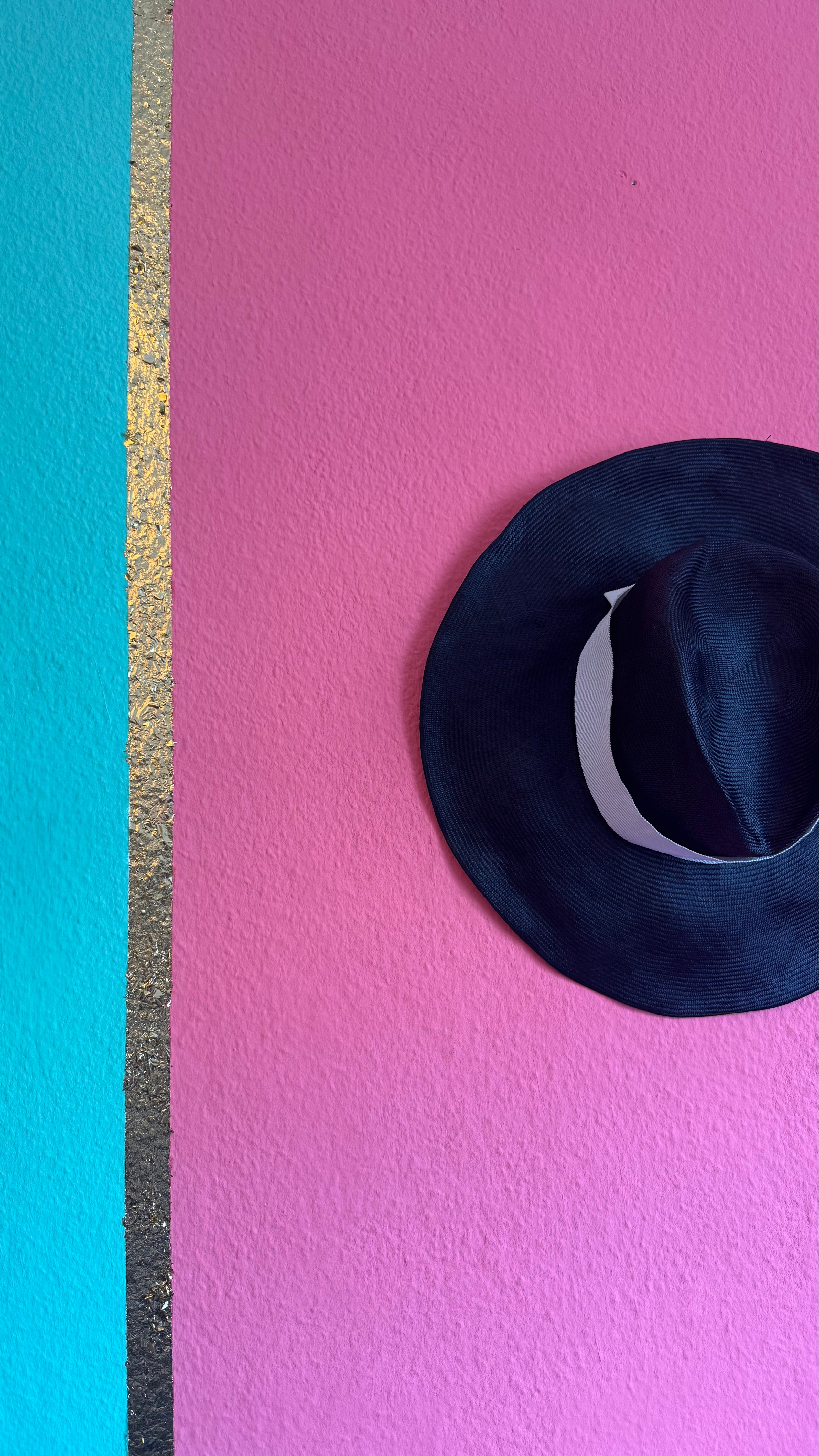 Vintage 1980s Black Wide Brim Straw Hat With Ivory Band