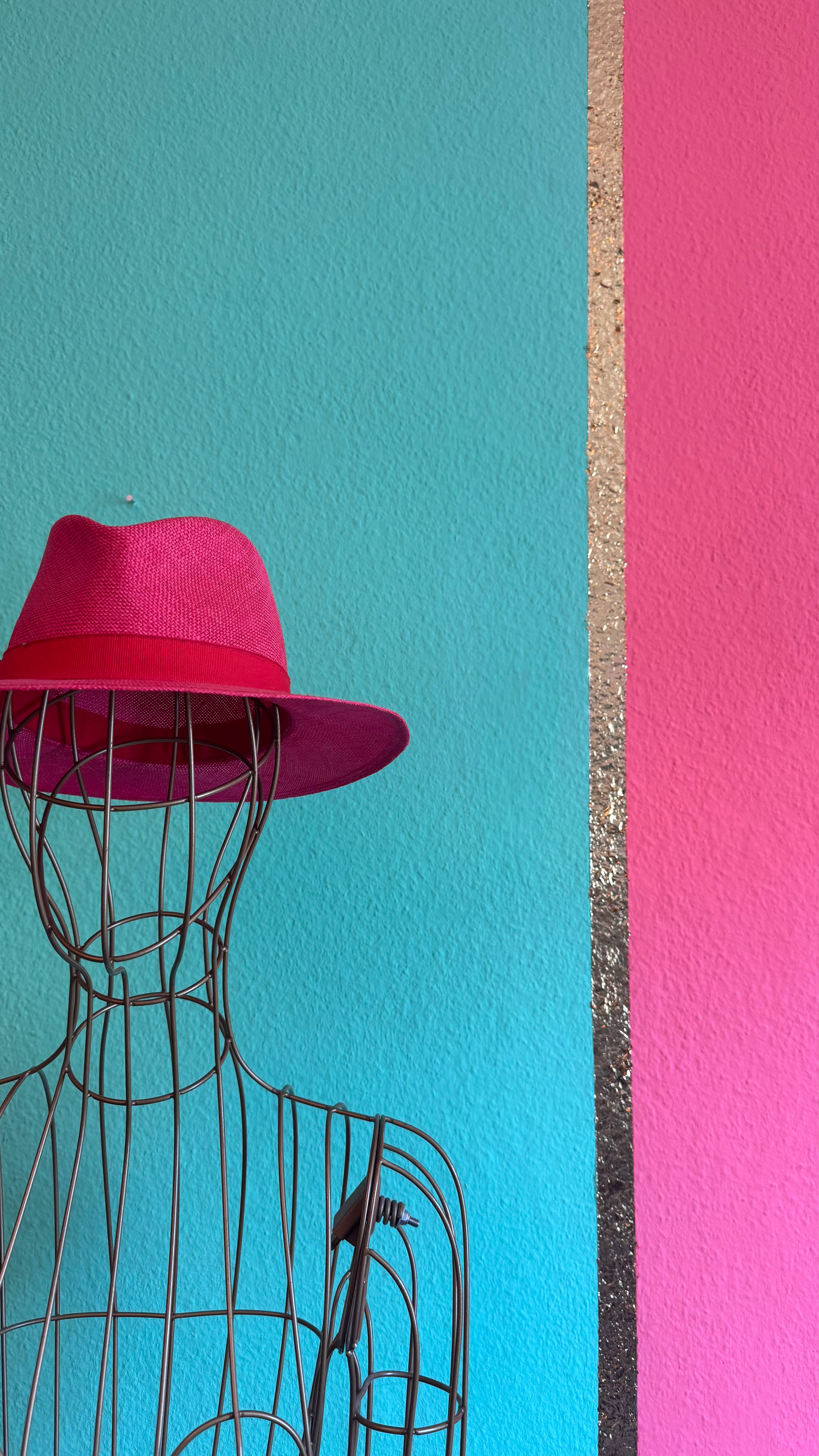 Vintage 1980s Fuchsia Wide Brim Straw Fedora Hat