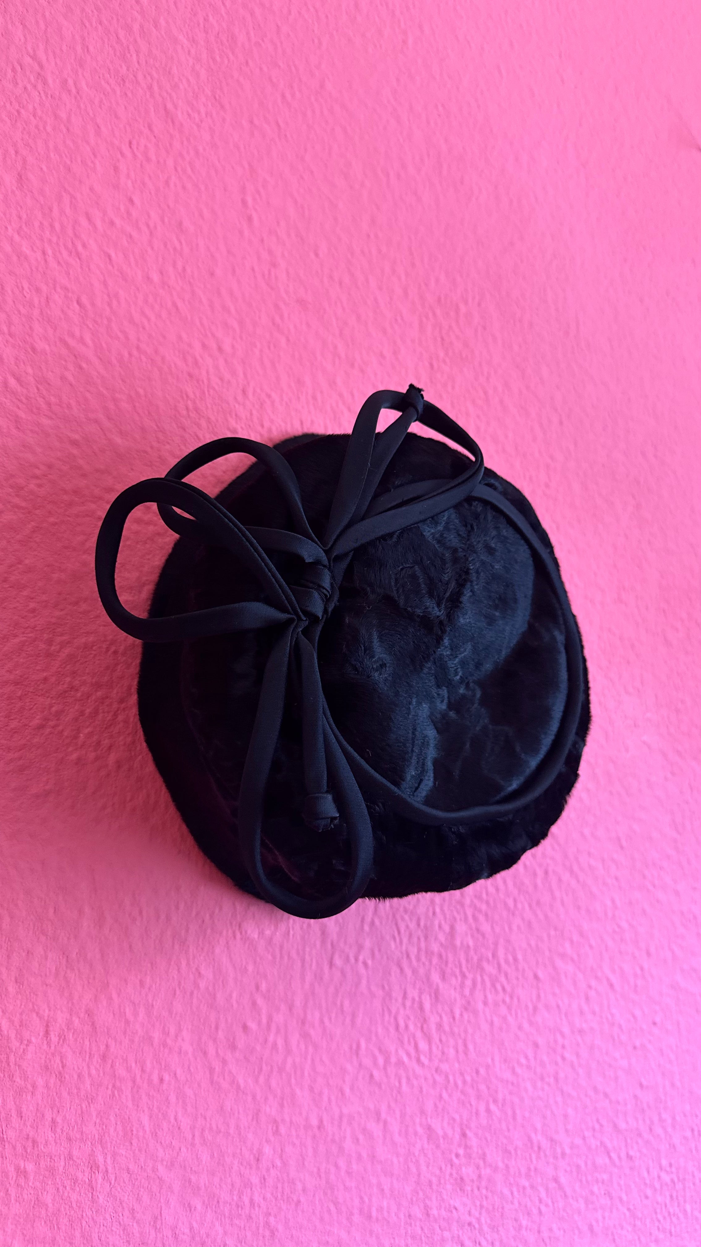 Vintage 1980s Black Plush Pillbox Hat With Loop Bow
