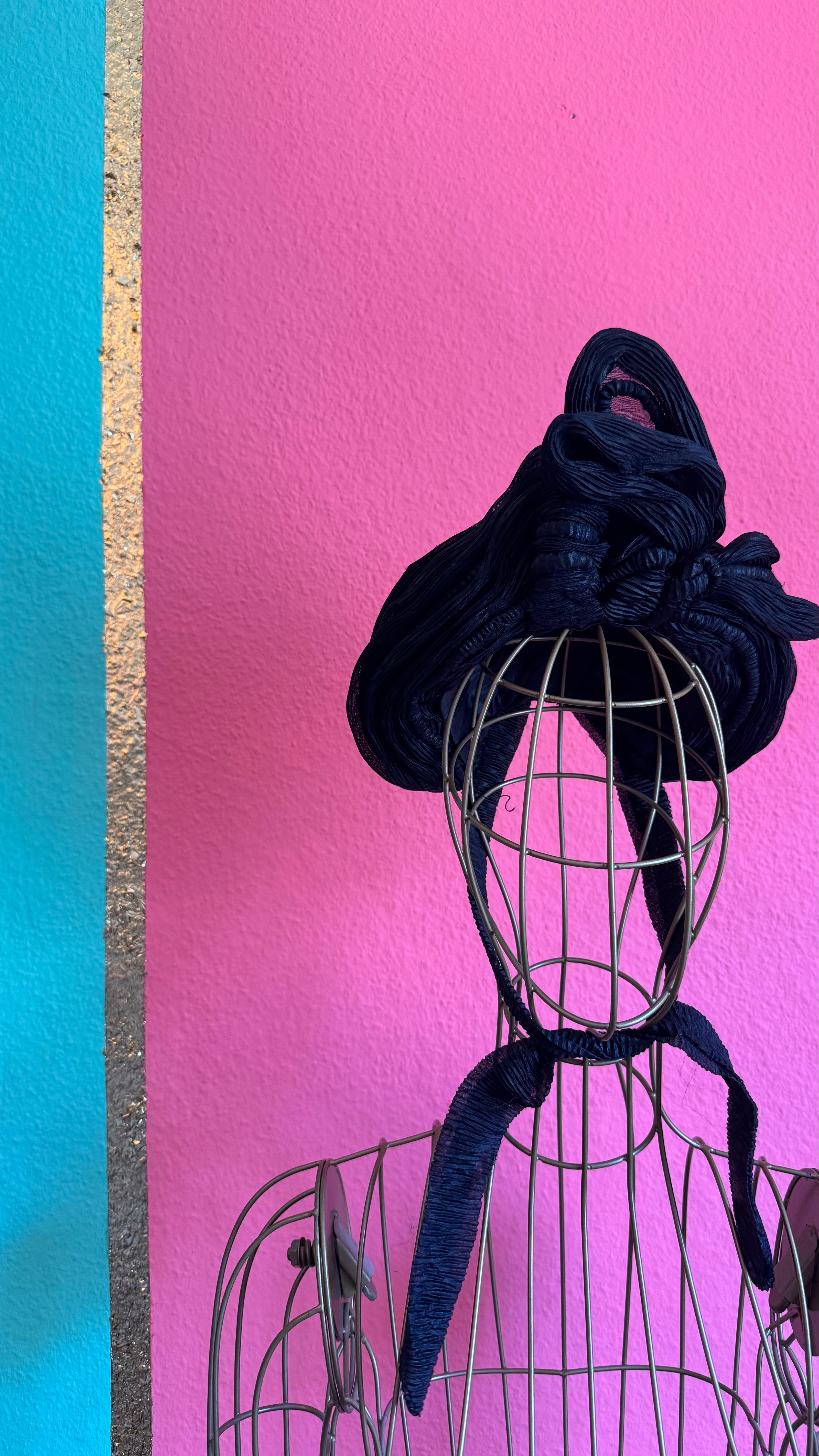 Vintage 1940s Black Pleated Sculptural Turban Hat