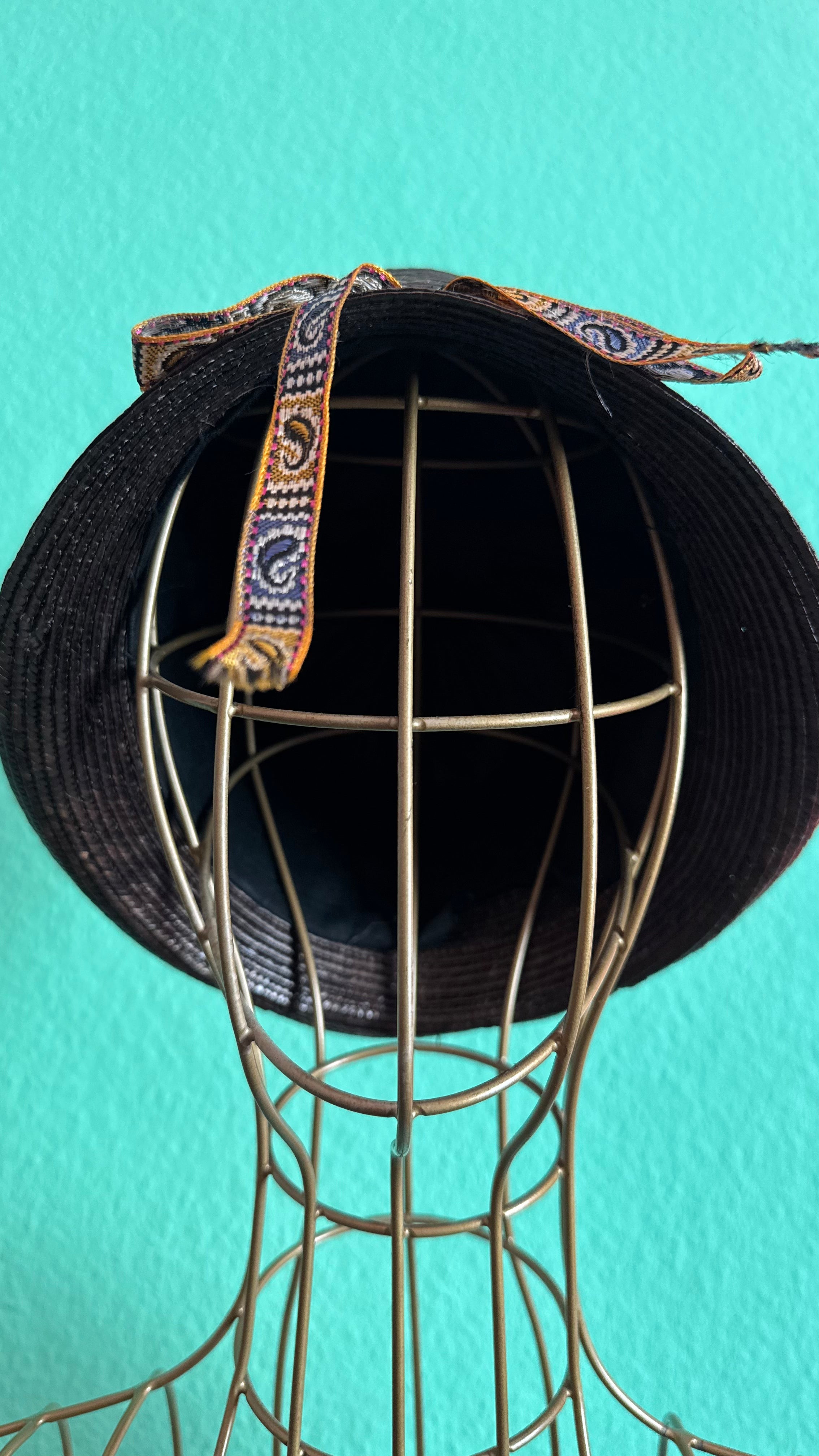 Vintage 1920s Black Woven Cloche Hat With Patterned Ribbon