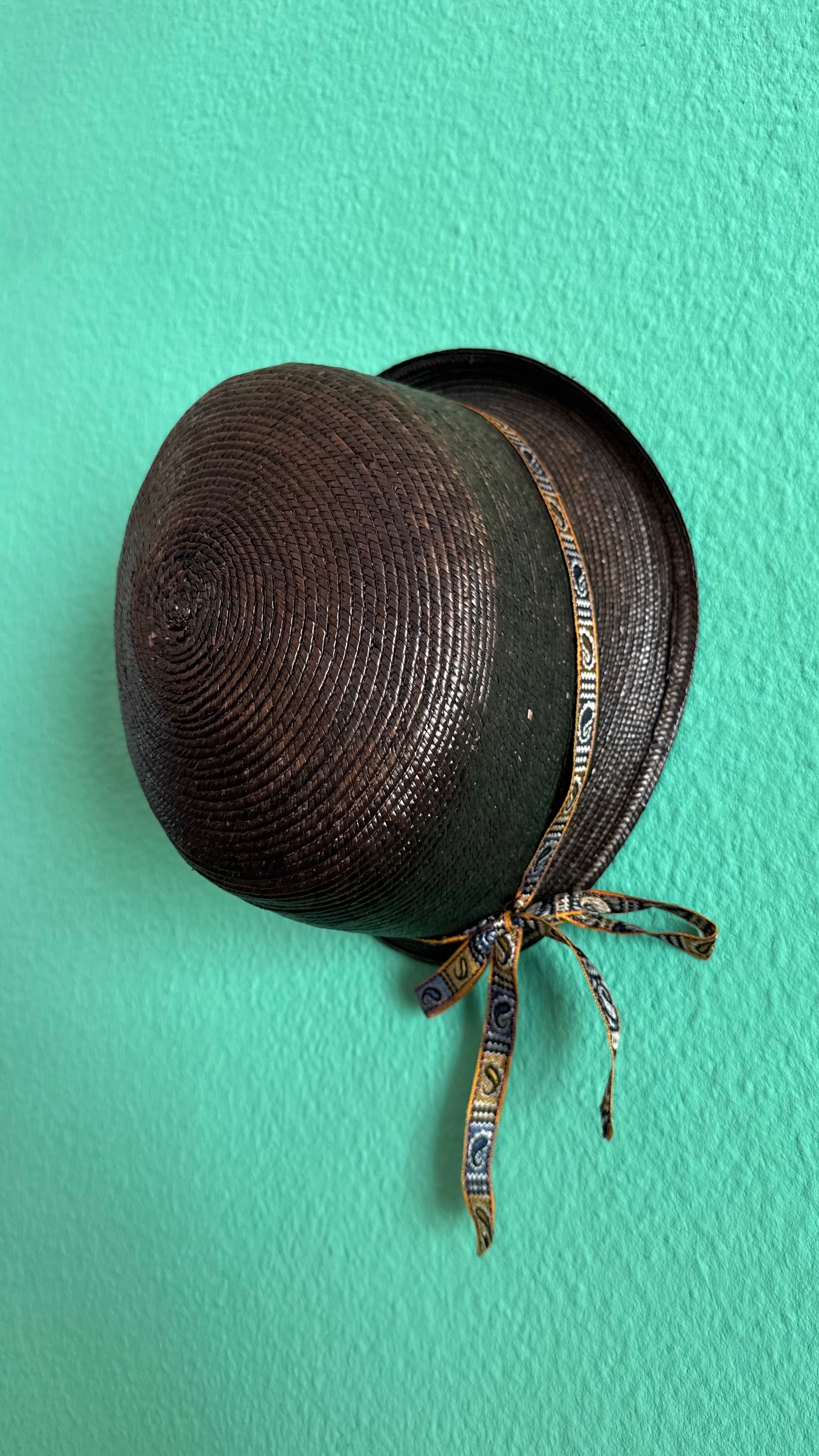 Vintage 1920s Black Woven Cloche Hat With Patterned Ribbon