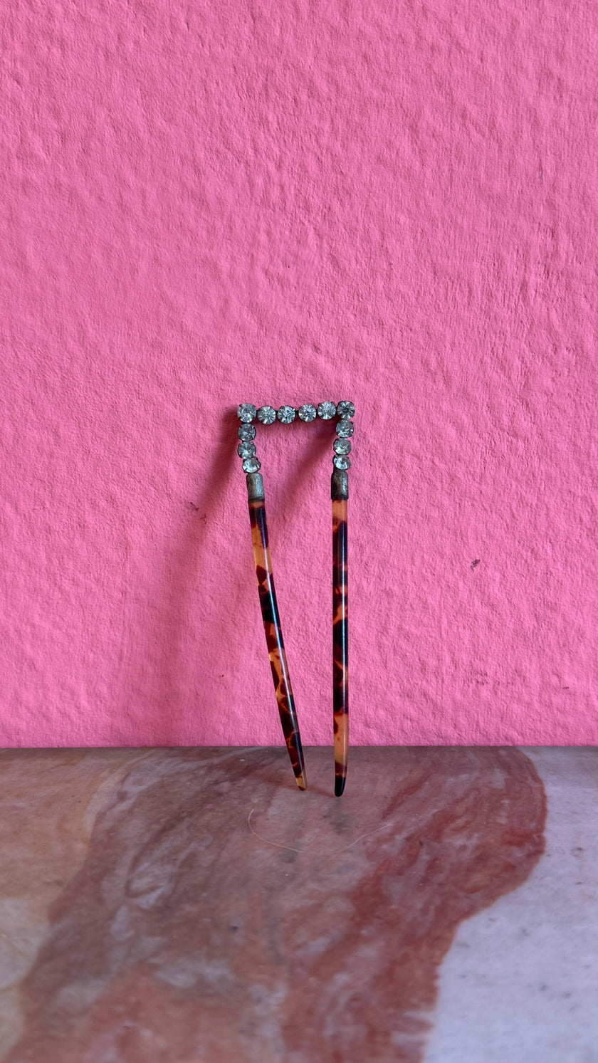 Vintage 1920s Tortoiseshell-Effect Rhinestone Two-Prong Hair Pin