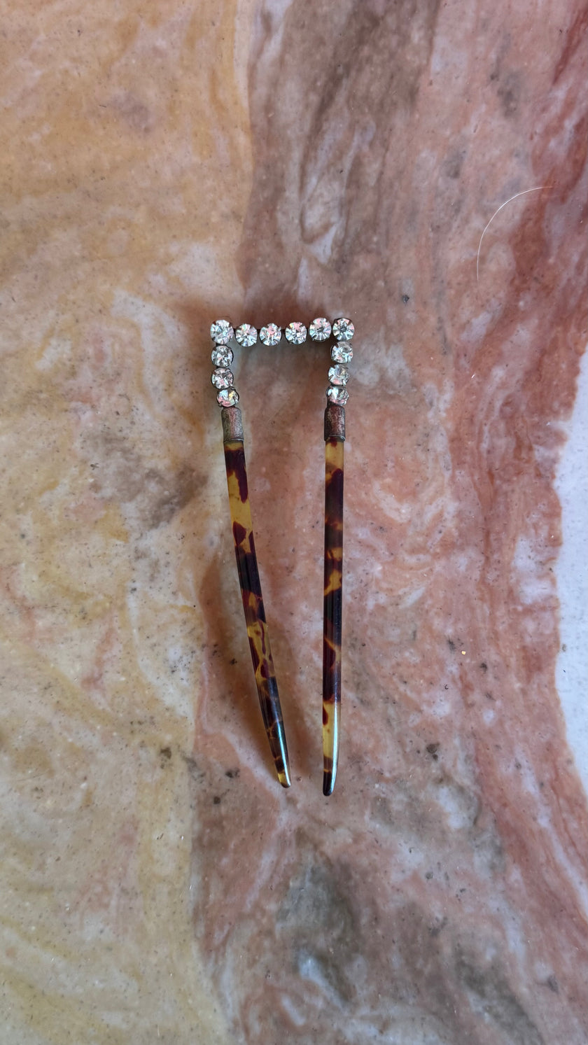 Vintage 1920s Tortoiseshell-Effect Rhinestone Two-Prong Hair Pin