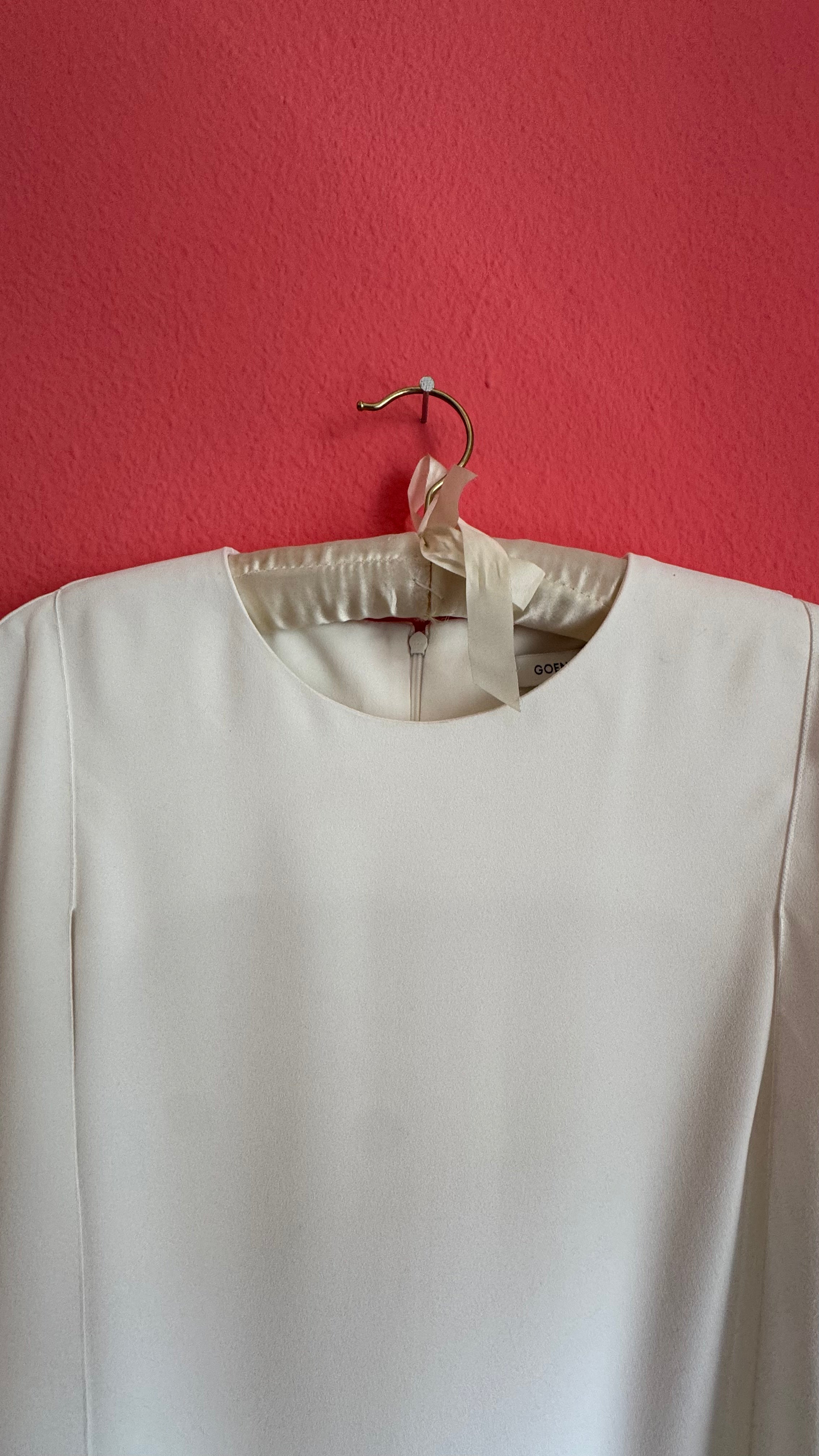 GOEN.J Ivory Cape-Sleeve Maxi Dress