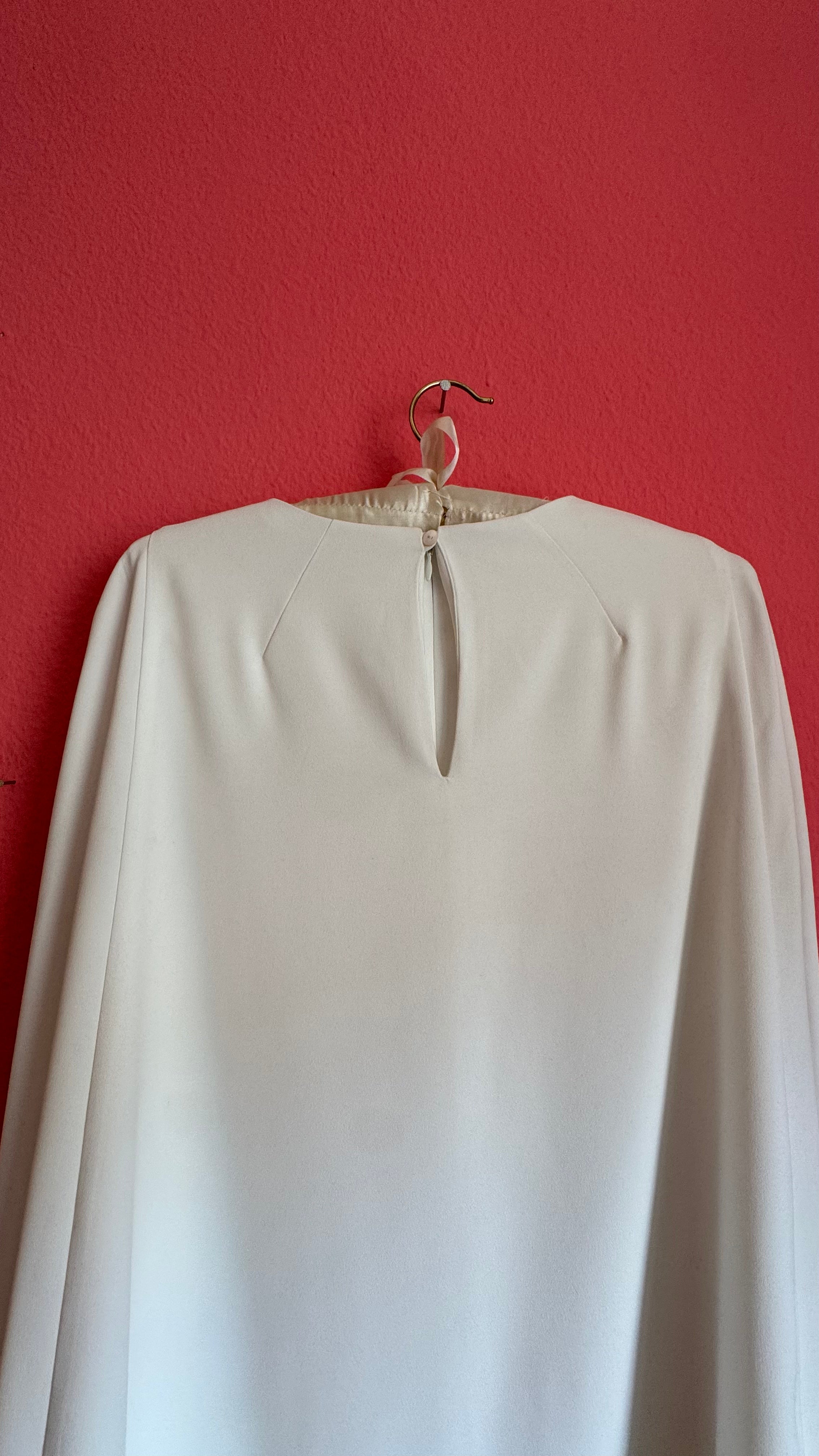 GOEN.J Ivory Cape-Sleeve Maxi Dress