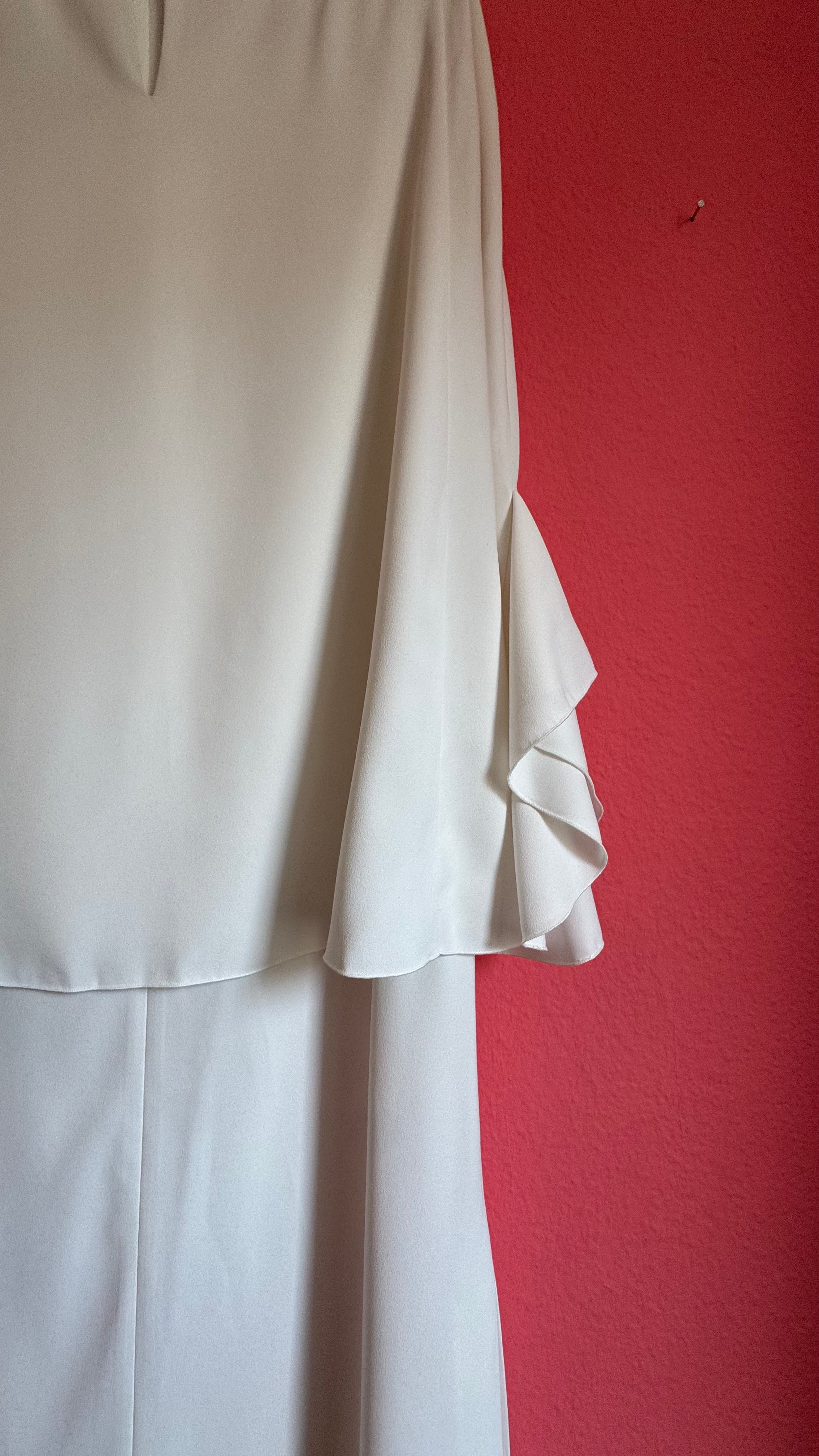 GOEN.J Ivory Cape-Sleeve Maxi Dress