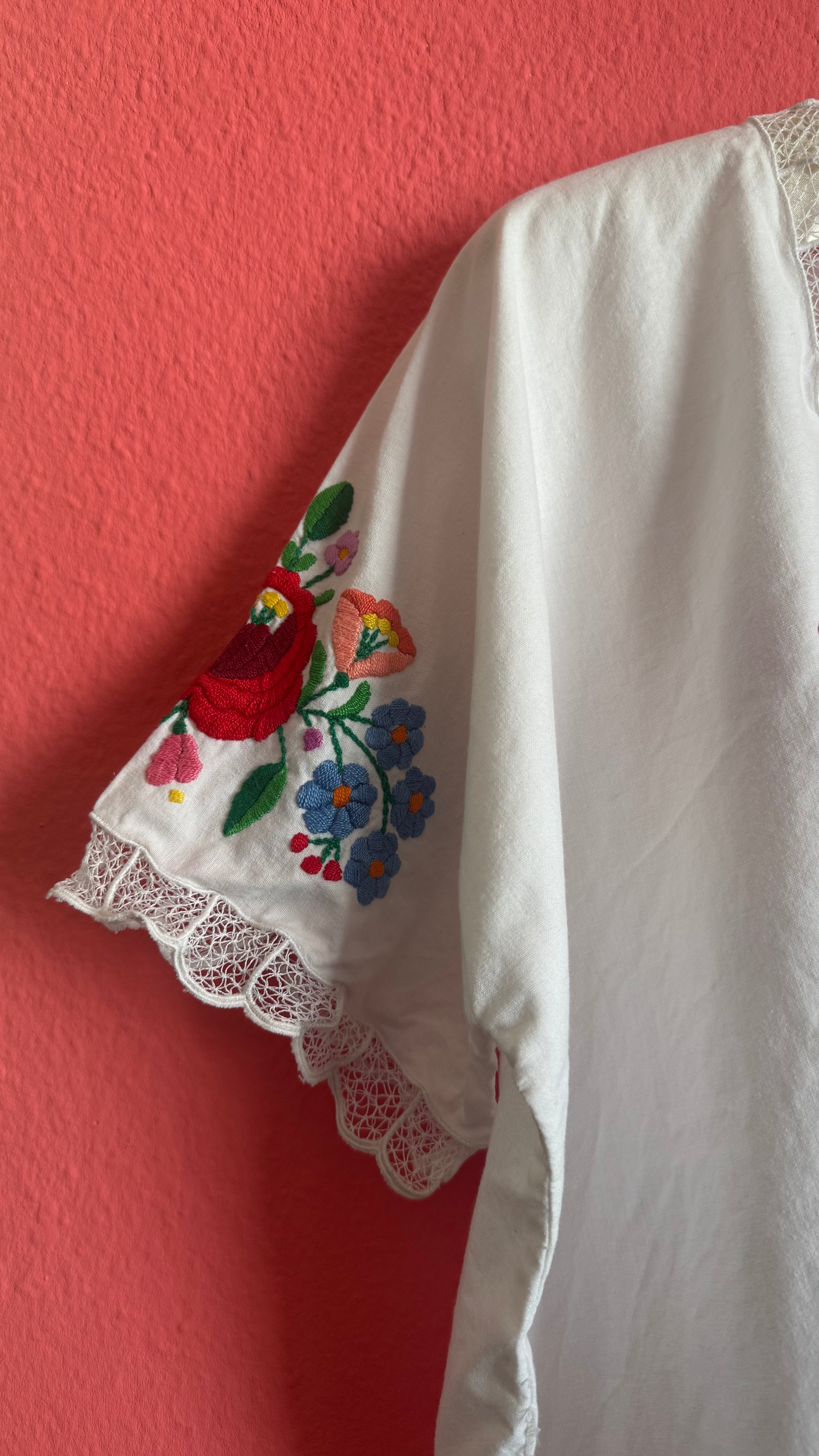 Vintage 1970s White Embroidered Folk Blouse