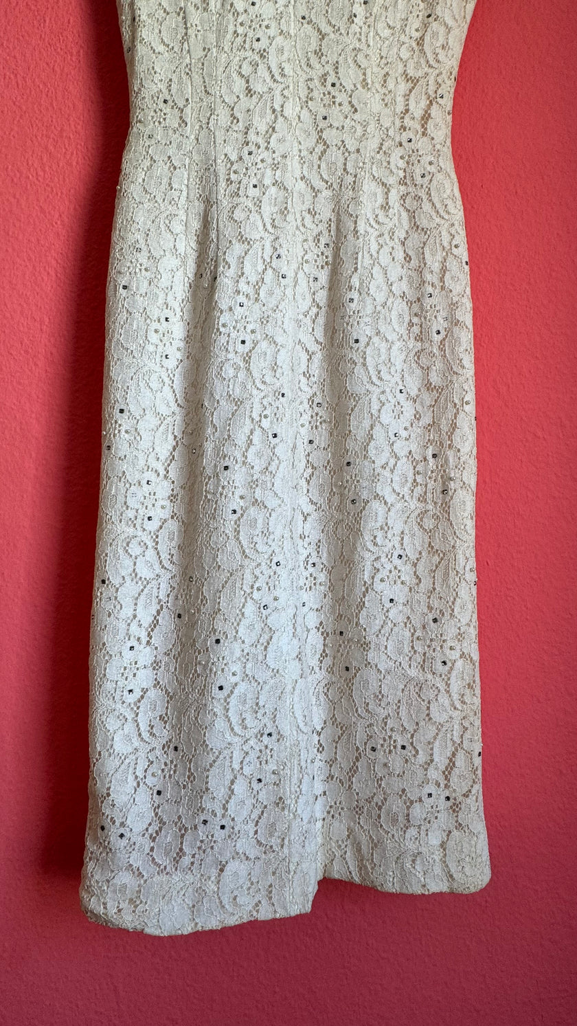 Vintage 1950s Ivory Lace Wiggle Dress With Sheer Collar