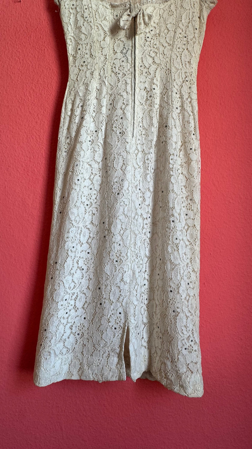 Vintage 1950s Ivory Lace Wiggle Dress With Sheer Collar