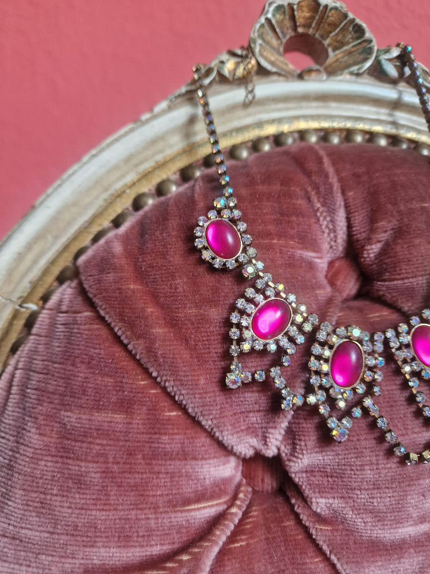 Fuchsia Cabochon & Crystal Statement Necklace – Vintage Rhinestone Bib