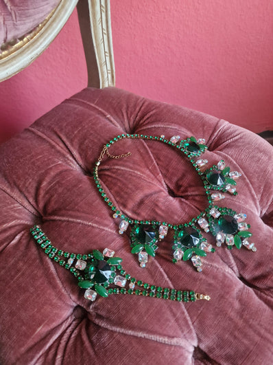 Emerald Crystal Statement Necklace & Bracelet Set – Vintage Glamour Rhinestone Parure